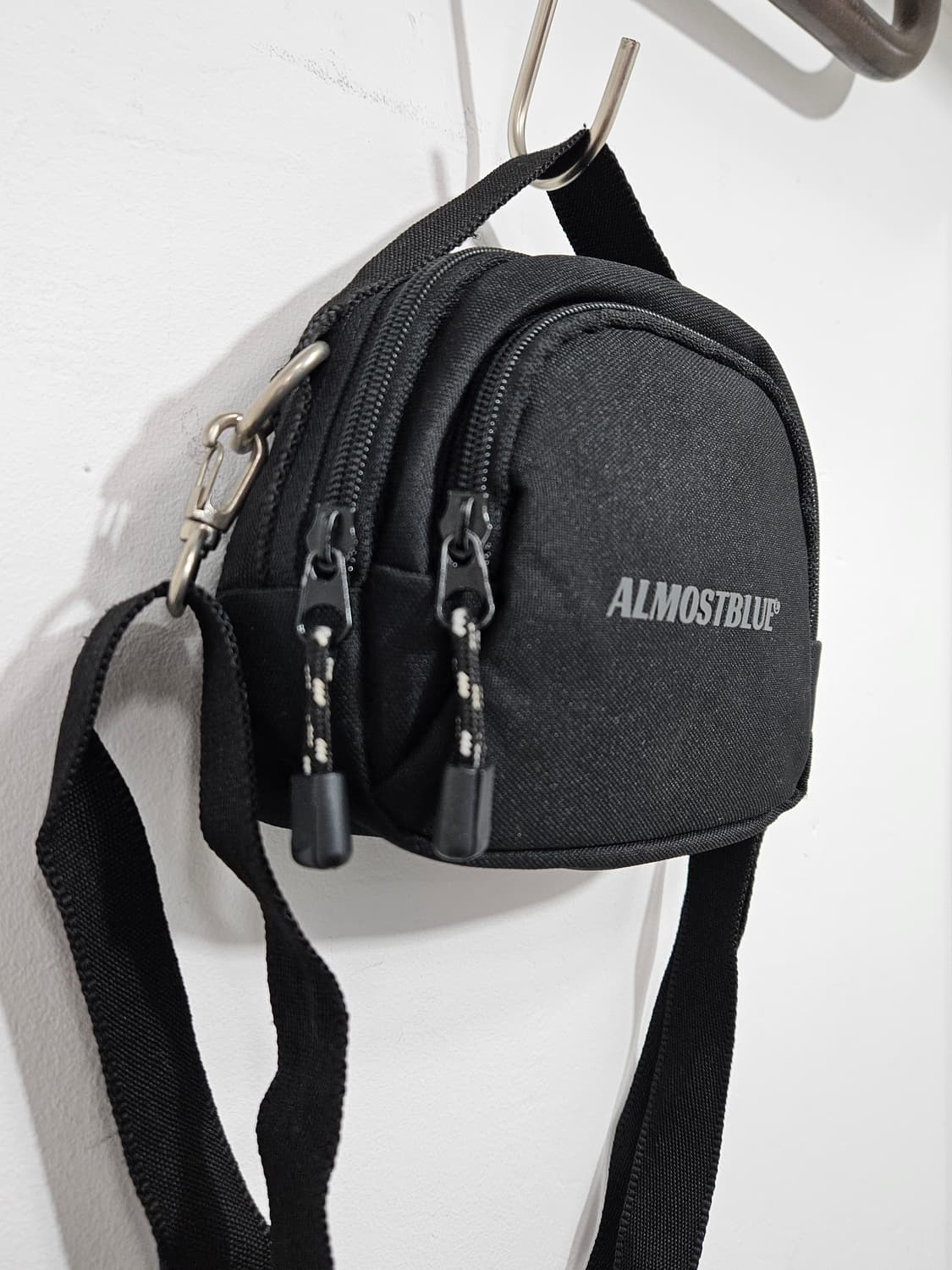 올머스트블루(AlmostBlue) 파우치 미니 크로스백  상품이미지4