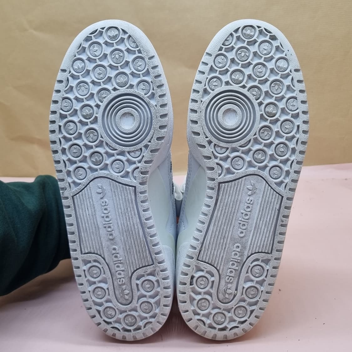 아디다스 포럼로우 여성운동화220 상품이미지3