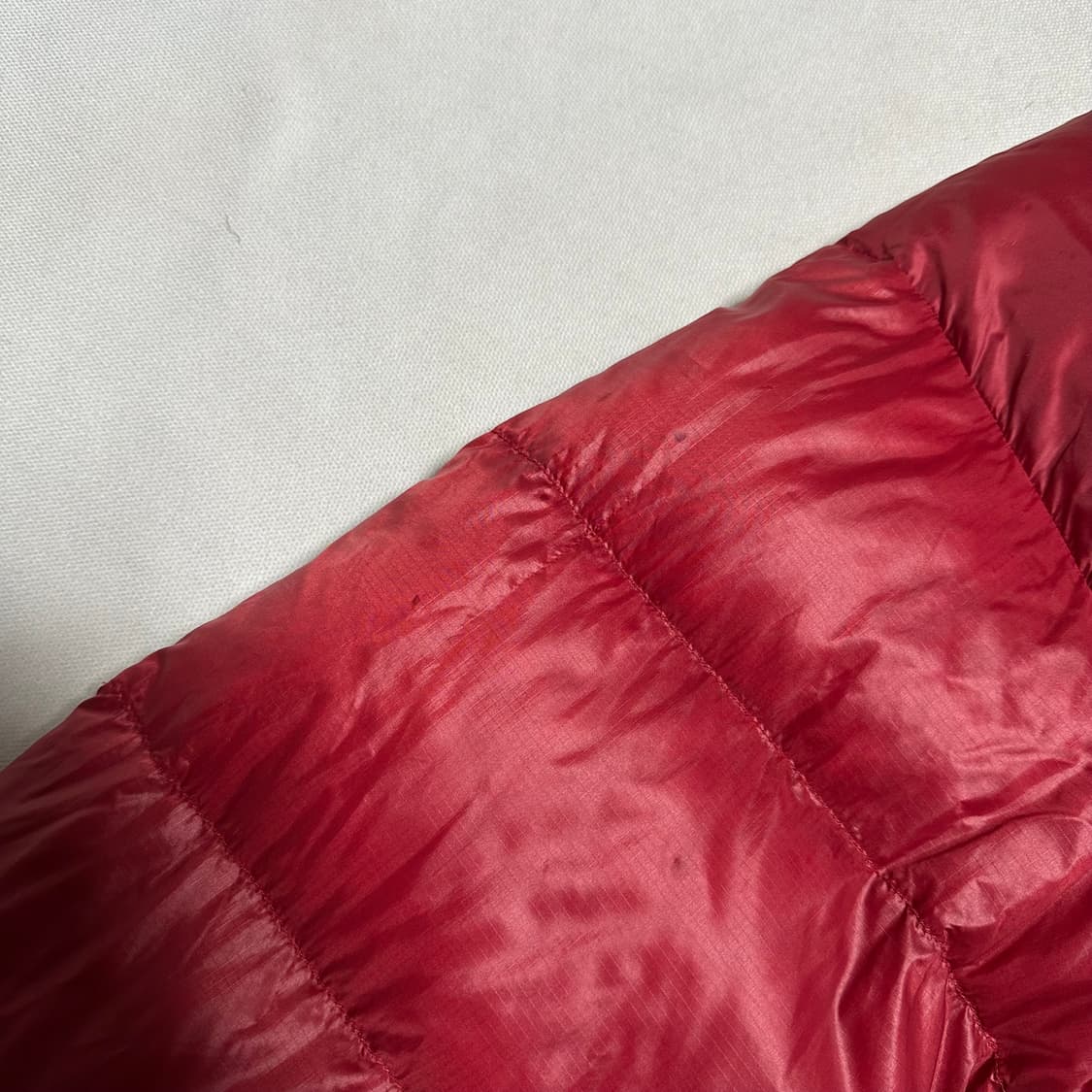 M 노스페이스 써밋 850 SE 레드 유광 구스다운 패딩 상품이미지7