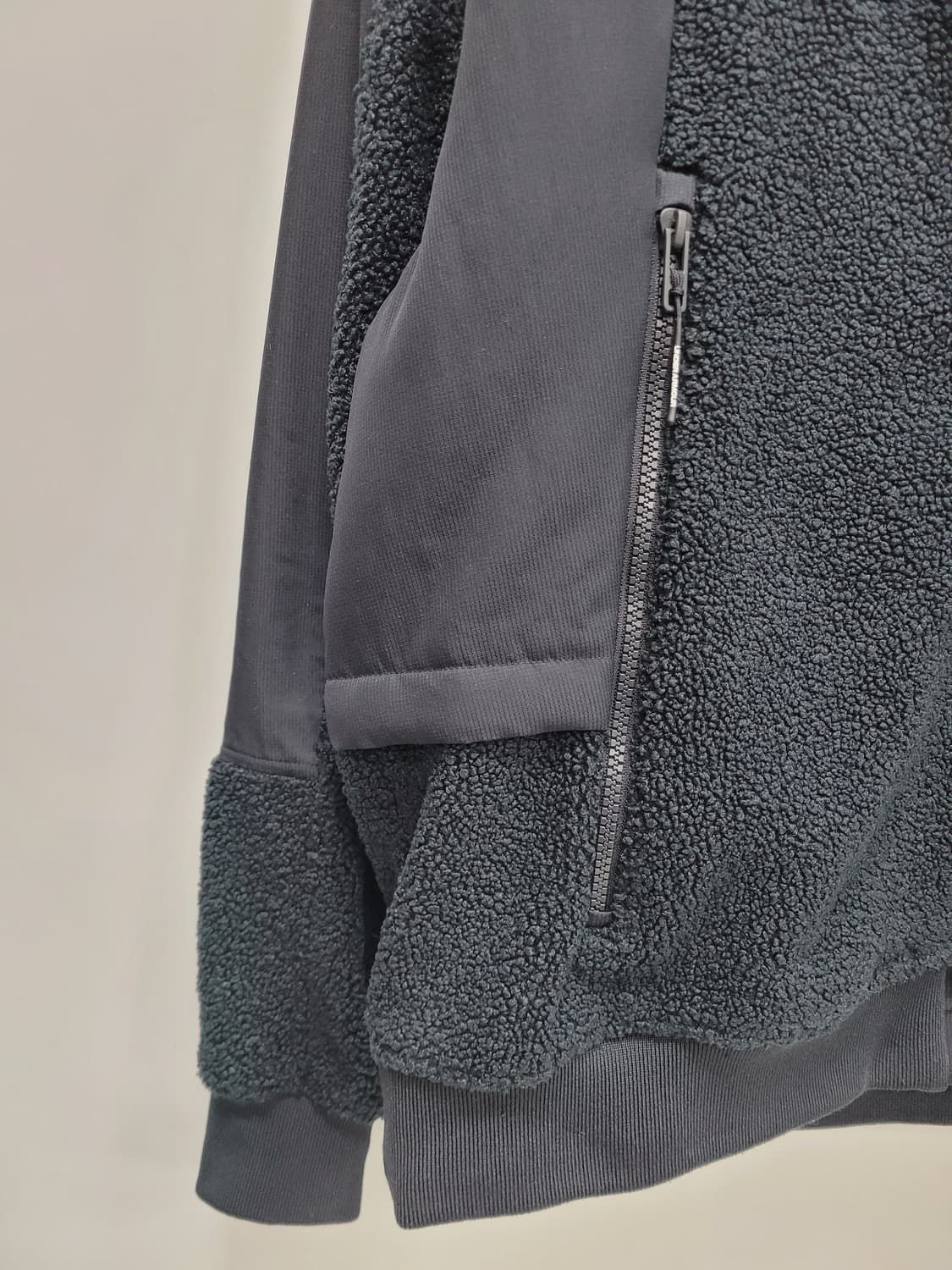 언더아머 UA 미션 인슐레이티드 자켓 / 남 XL 블랙
 상품이미지4