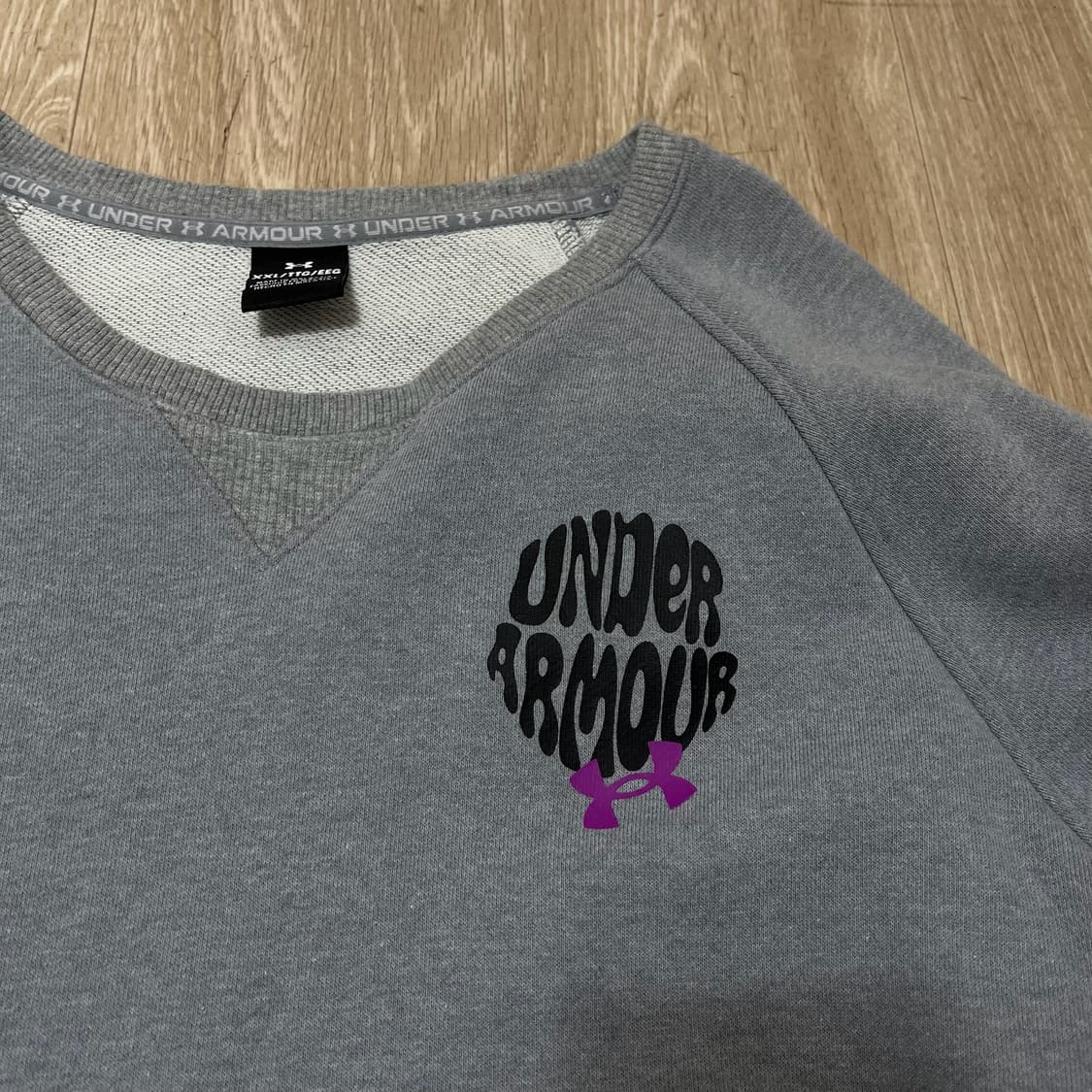 언더아머 그래픽 로고 래글런 맨투맨 티셔츠 [그레이] XXL/110 상품이미지4