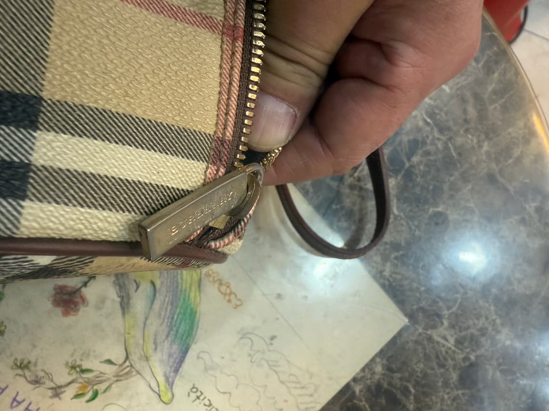 정품 버버리 노바체크 원통백 팝니다 상품이미지10