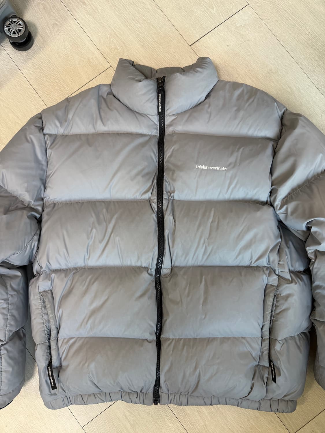 디즈이즈네버댓 퍼텍스 패딩 XL 상품이미지2