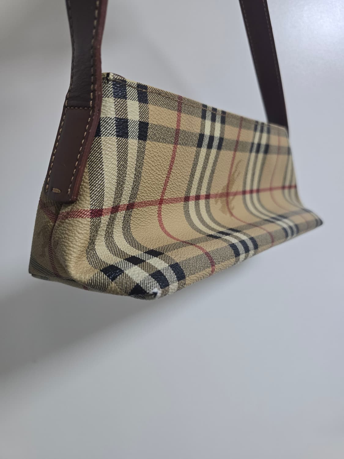 버버리 노바체크 클러치 숄더백 상품이미지8