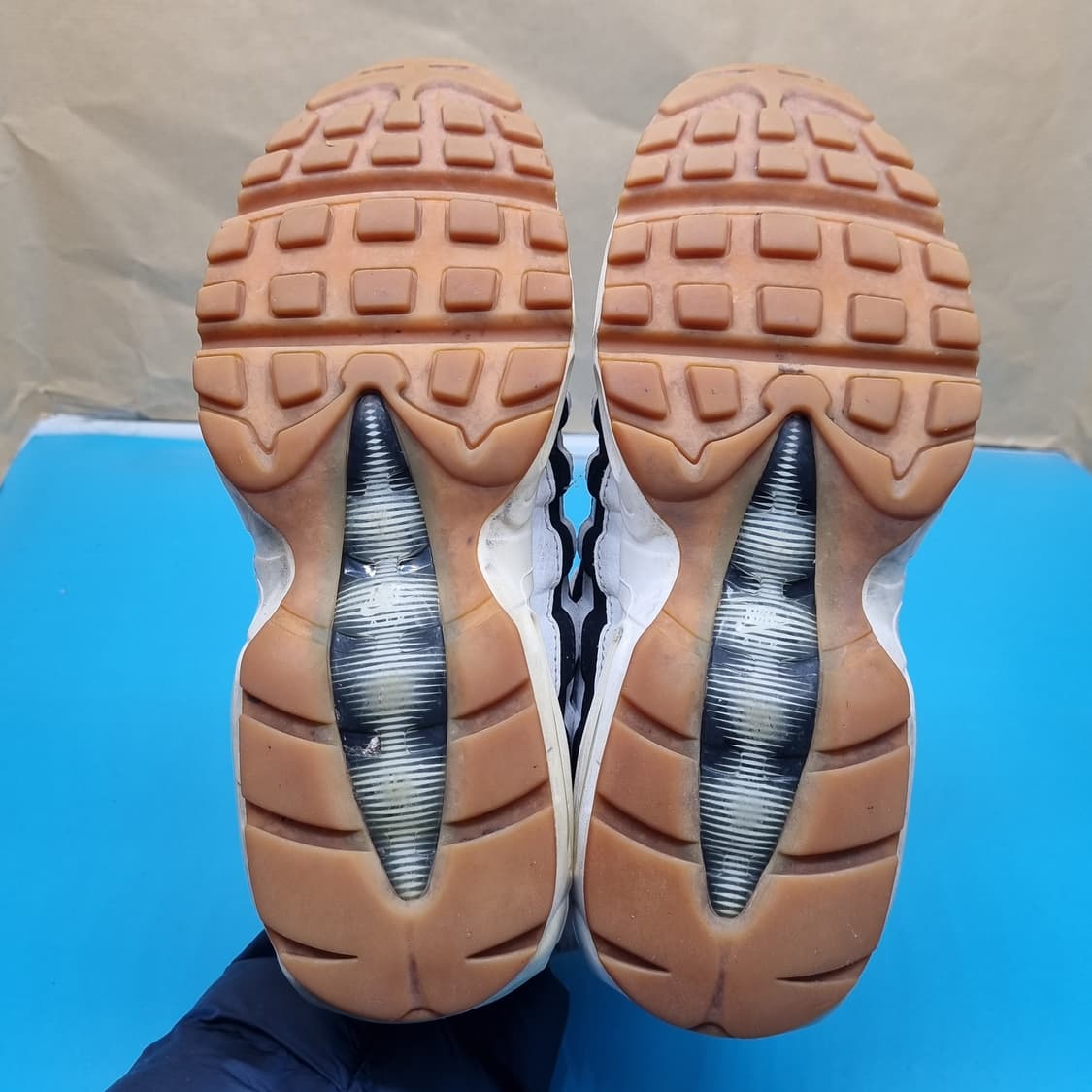 나이키 에어맥스95 유벤투스 운동화240 상품이미지3