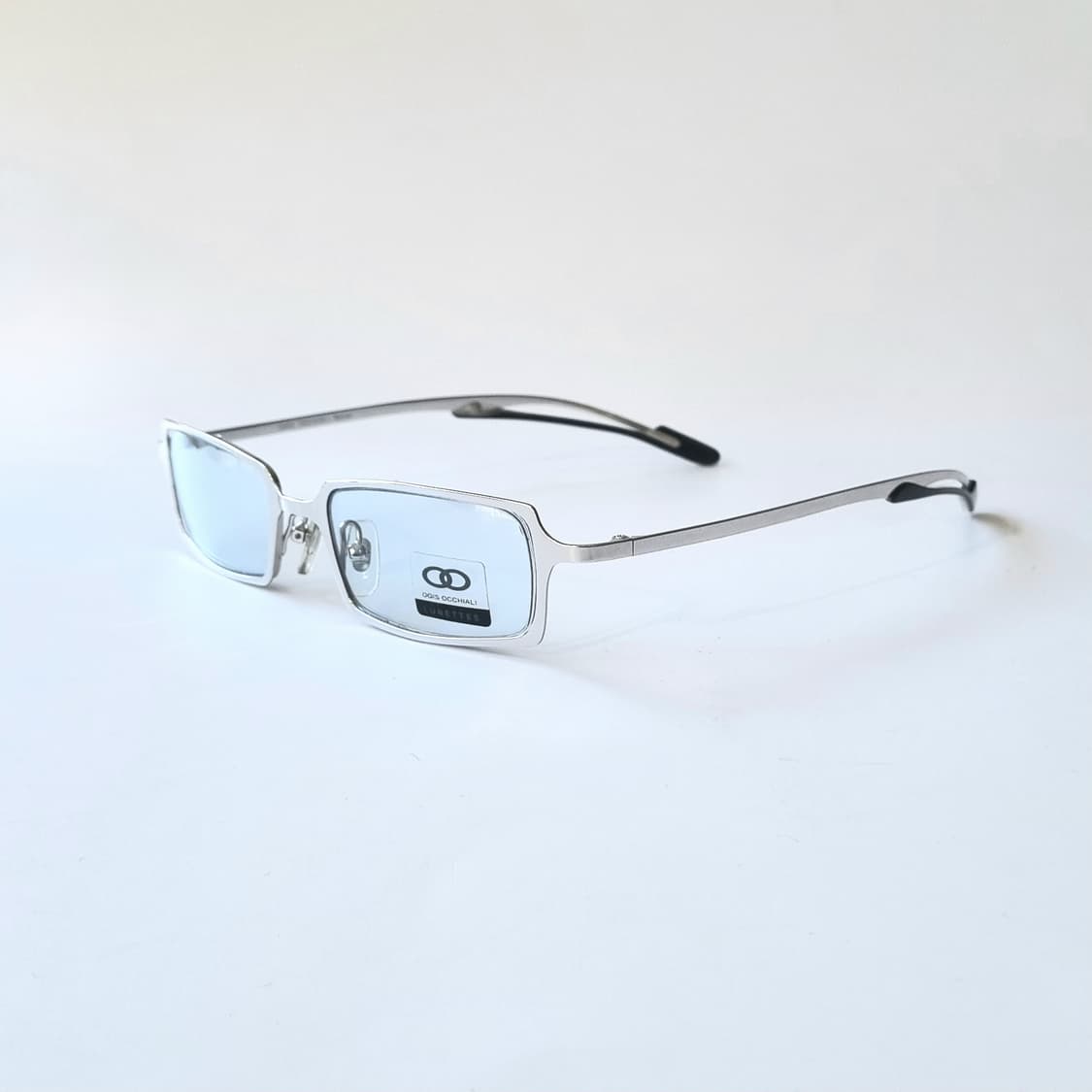 데드스탁 Y2K 무드 OGIS 실버 메탈 안경테  1431 상품이미지3