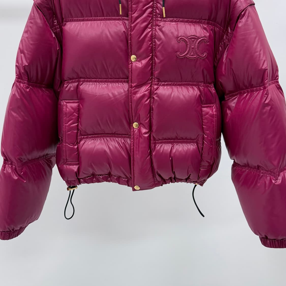 [S+급/38] 셀린느 라이트웨이트 나일론 크롭 트리옹프 여성패딩 상품이미지4