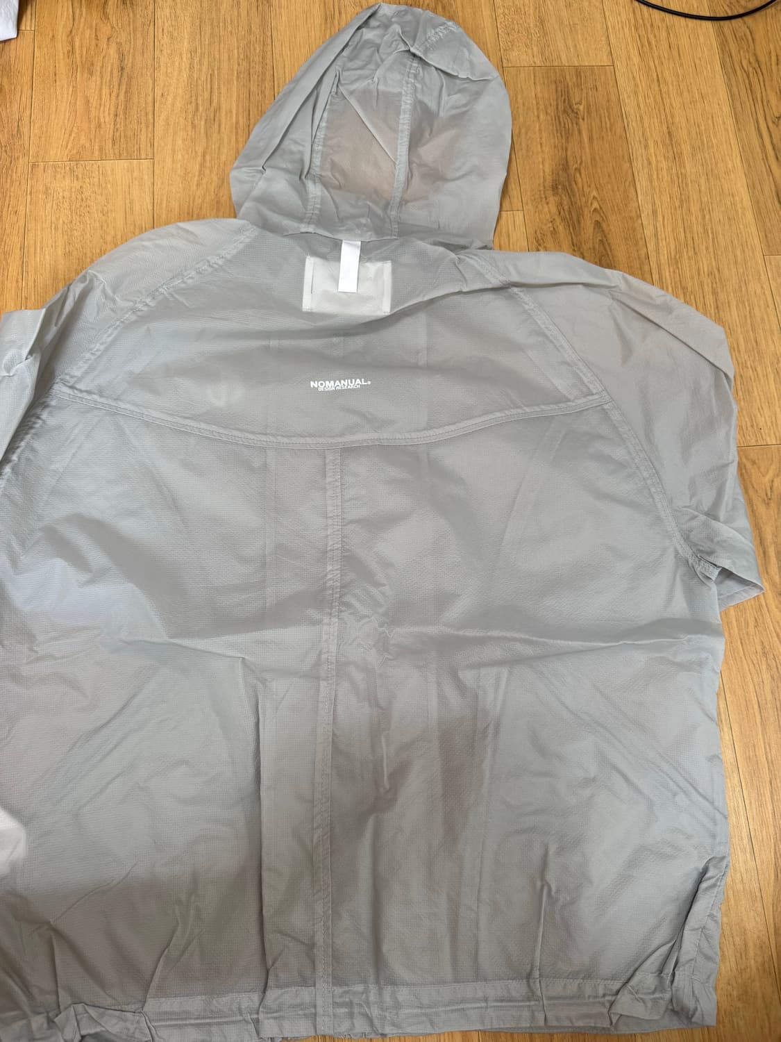 노매뉴얼 바람막이(M) 상품이미지3
