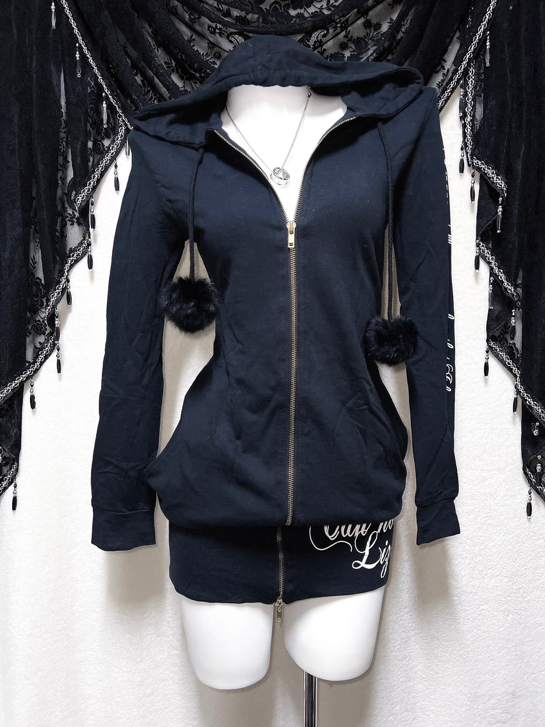 리즈리사돌 오네갸루 고스펑크 레터링 후드집업 폼폼 원피스 y2k 키치 상품이미지4