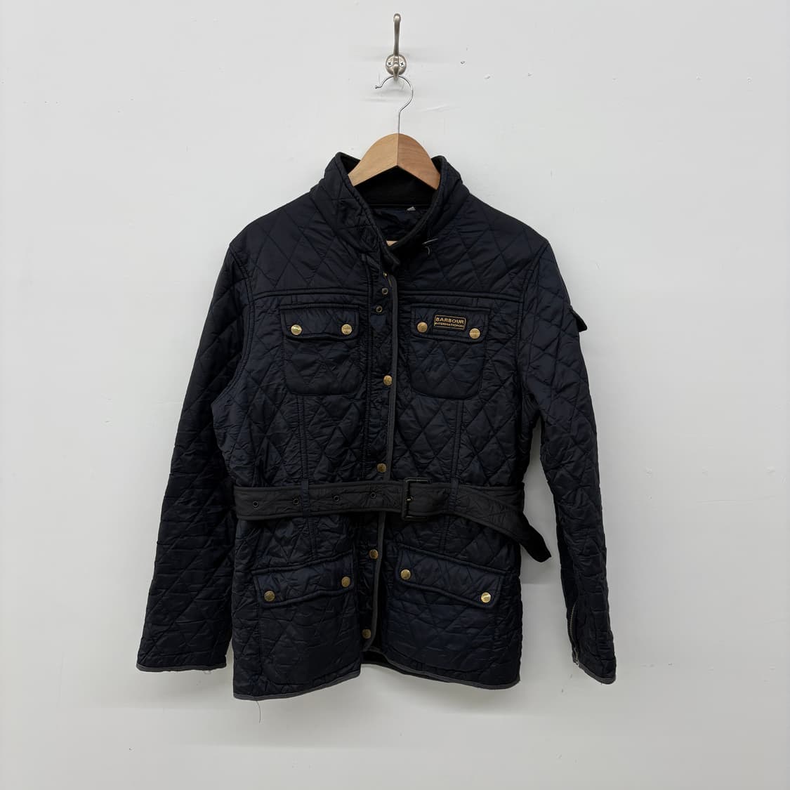 바버 인터내셔널 네이비 퀼팅 자켓 남성 M 상품이미지1