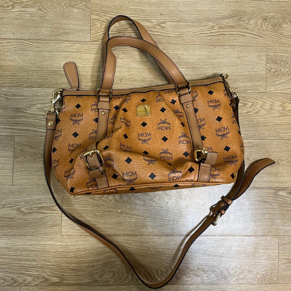 정품/백화점) MCM 비세토스 숄더백 토트백 크로스백 쇼퍼백 호보백 가방 상품이미지3