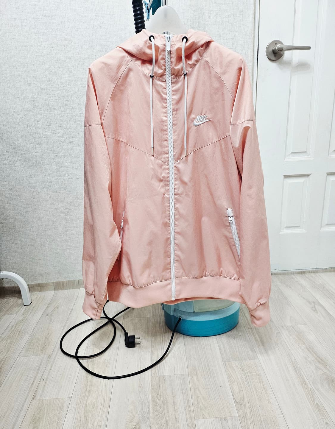 (105~110)XL ☆초대장급☆ 나이키 윈드러너 [연핑] 우븐 바람막이 상품이미지1