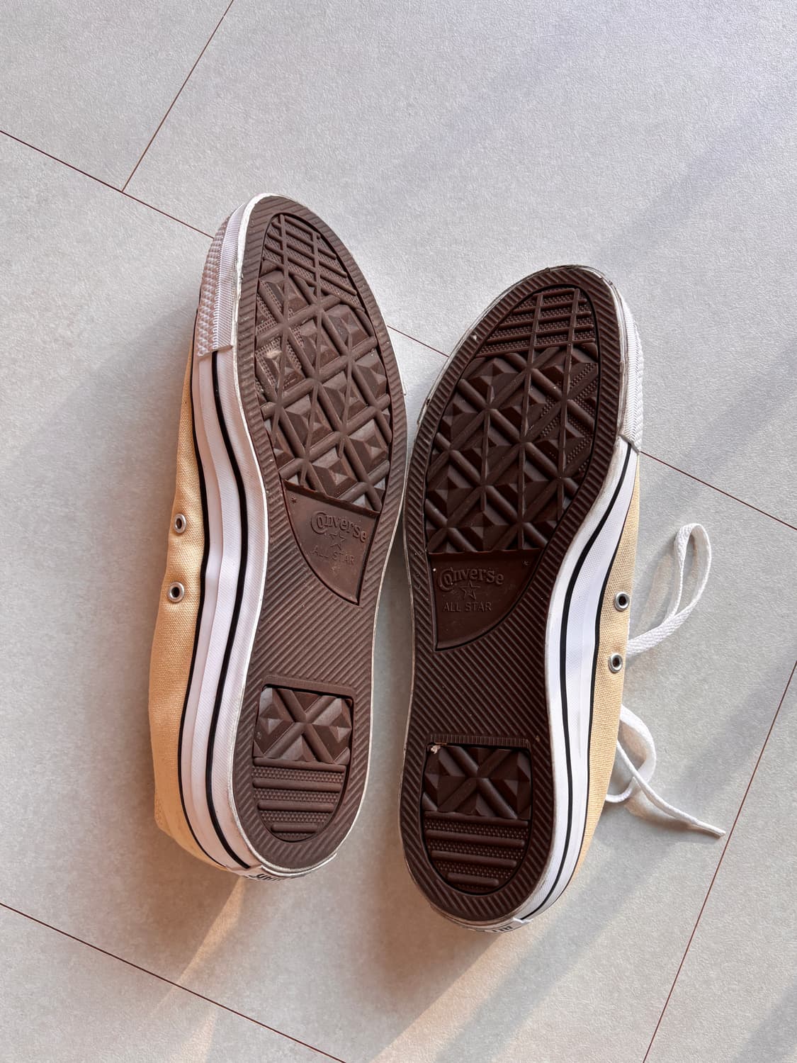 바랜 베이지 무드 그대로. 빈티지핏 딱 되는 올스타 로우 290 상품이미지5