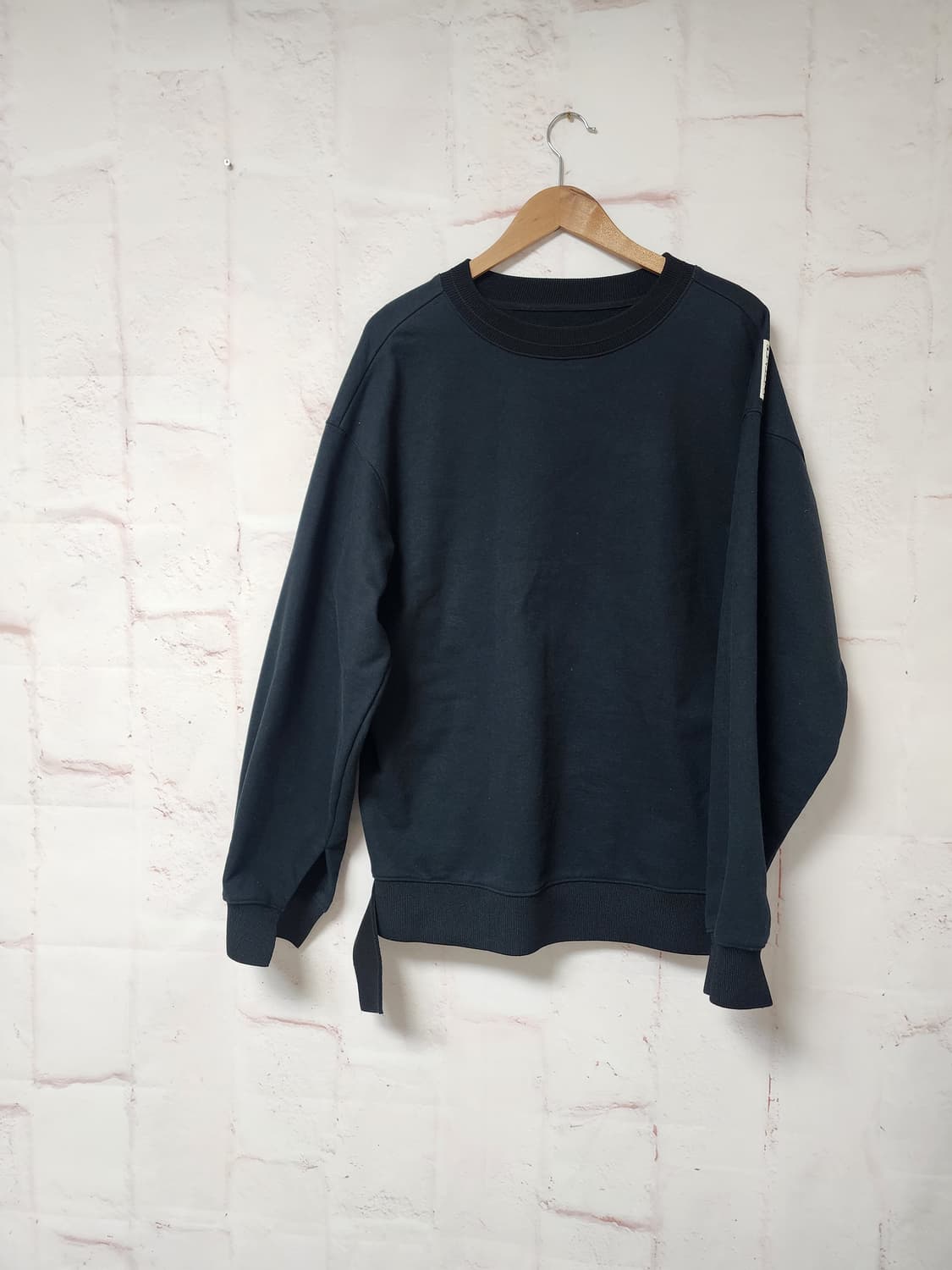 시스템옴므 블랙 맨투맨 티셔츠 상품이미지1