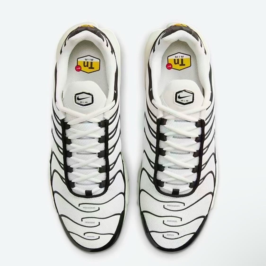 나이키 에어맥스 플러스 에센셜 270사이즈 팝니다 상품이미지5