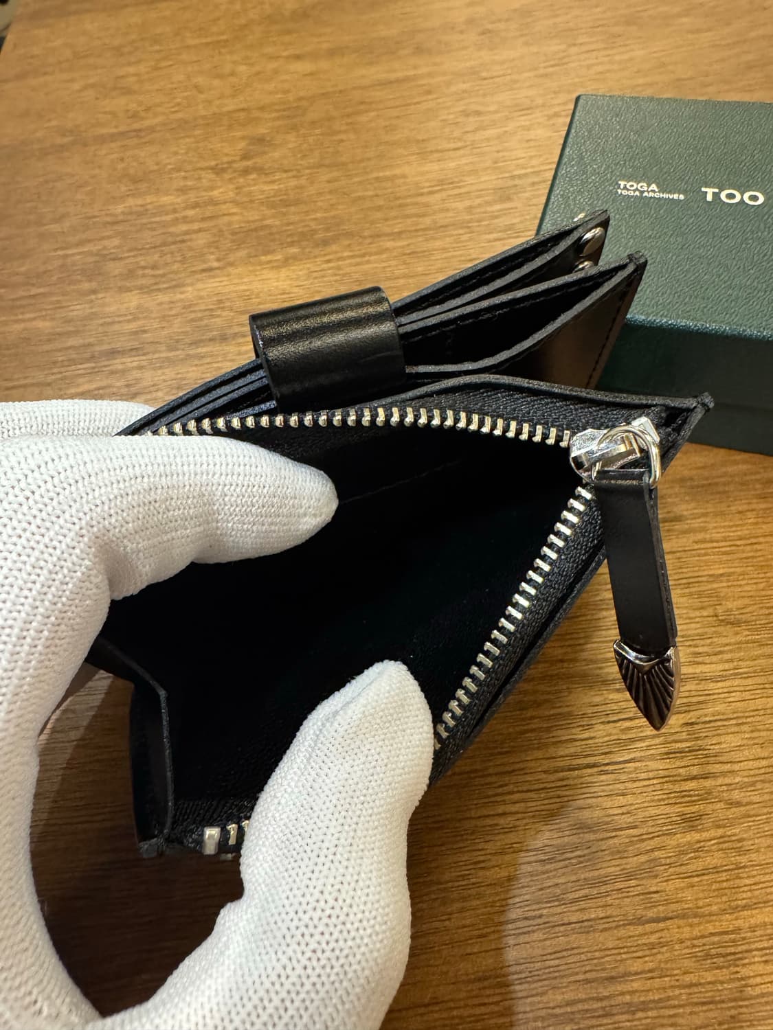 [OS] 토가 아카이브 스터드 지갑 블랙  상품이미지5