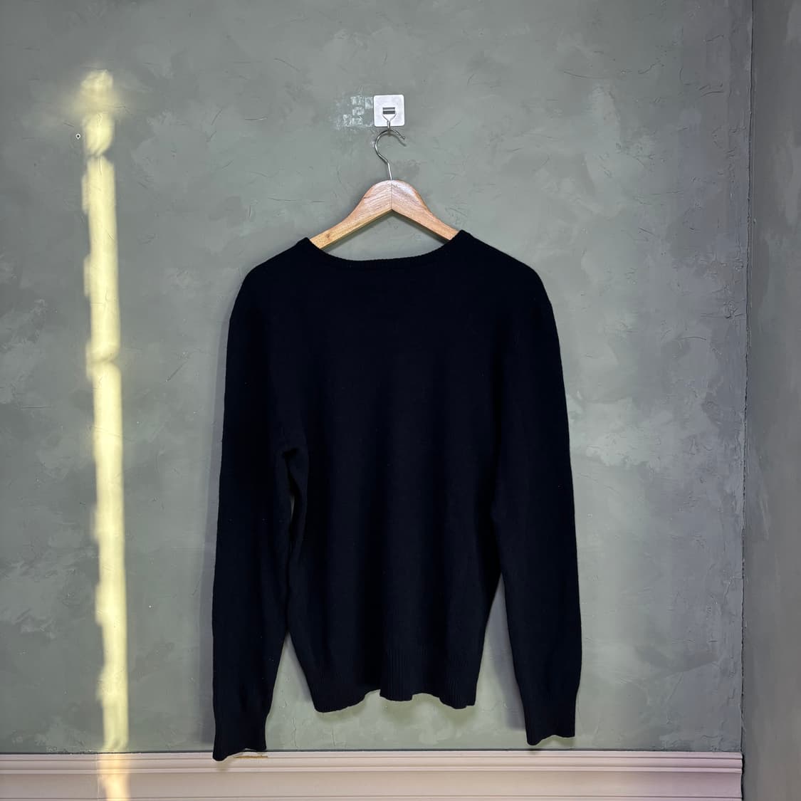 폴로 랄프로렌  램스울 브이넥 니트 네이비 상품이미지4