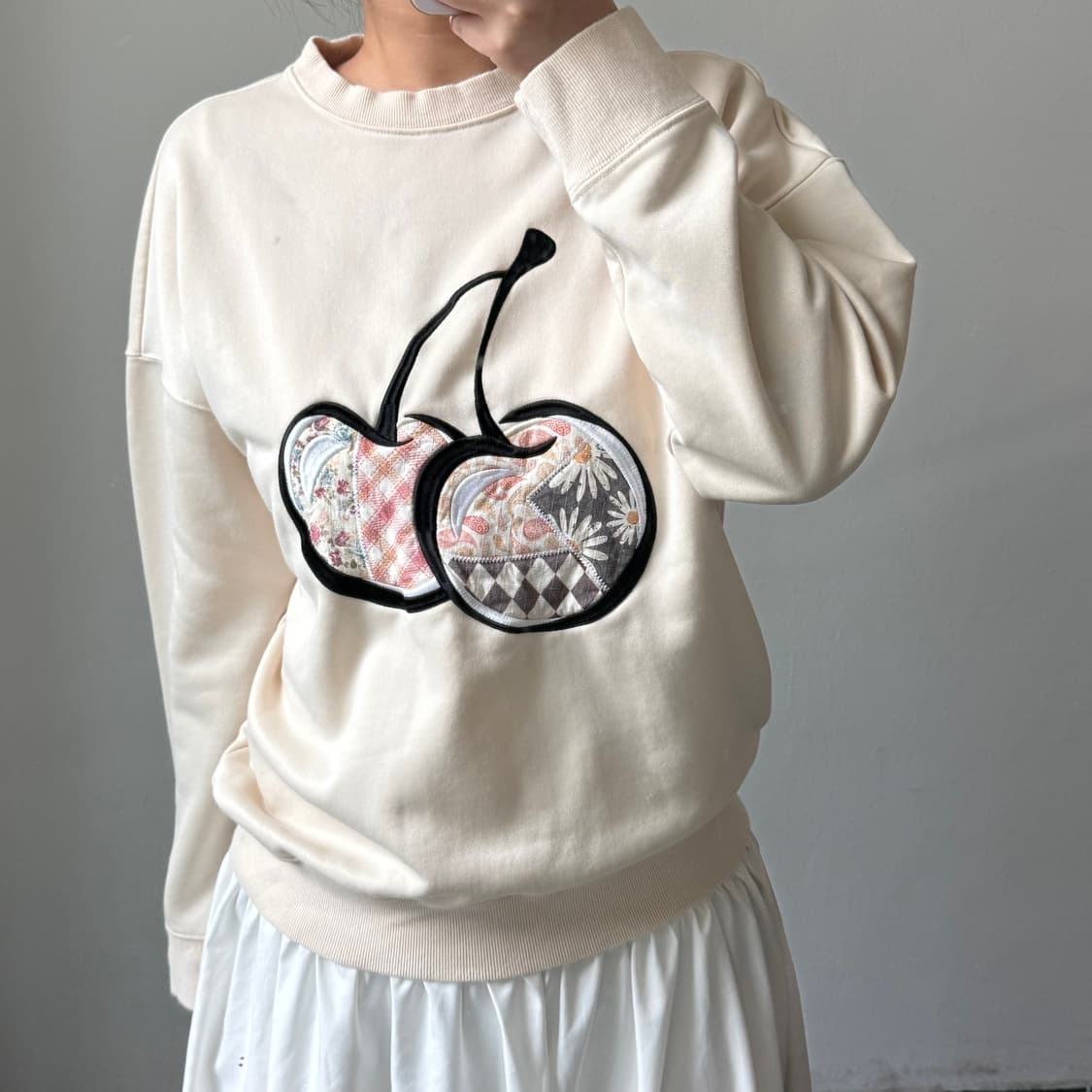 [1] 키르시 체리 맨투맨 상품이미지1