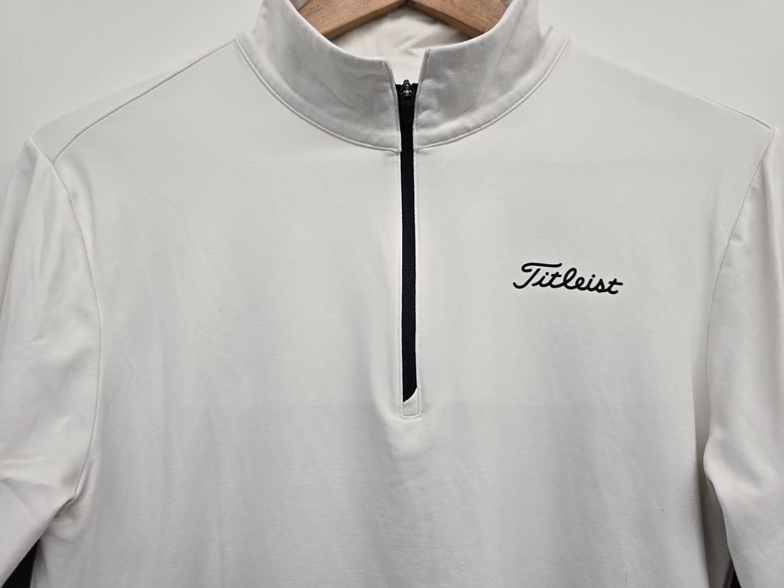 타이틀리스트 여성 골프웨어 반집업.
싸이즈 95 L
 상품이미지2