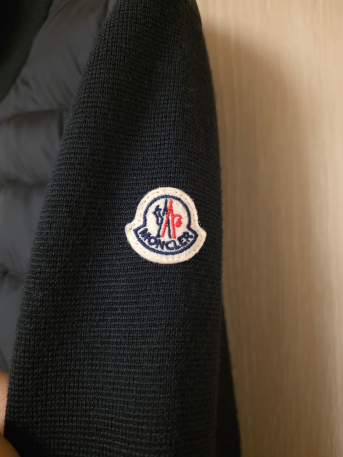 [새상품급] 몽클레어 트리콧 니트패딩 L사이즈 상품이미지3