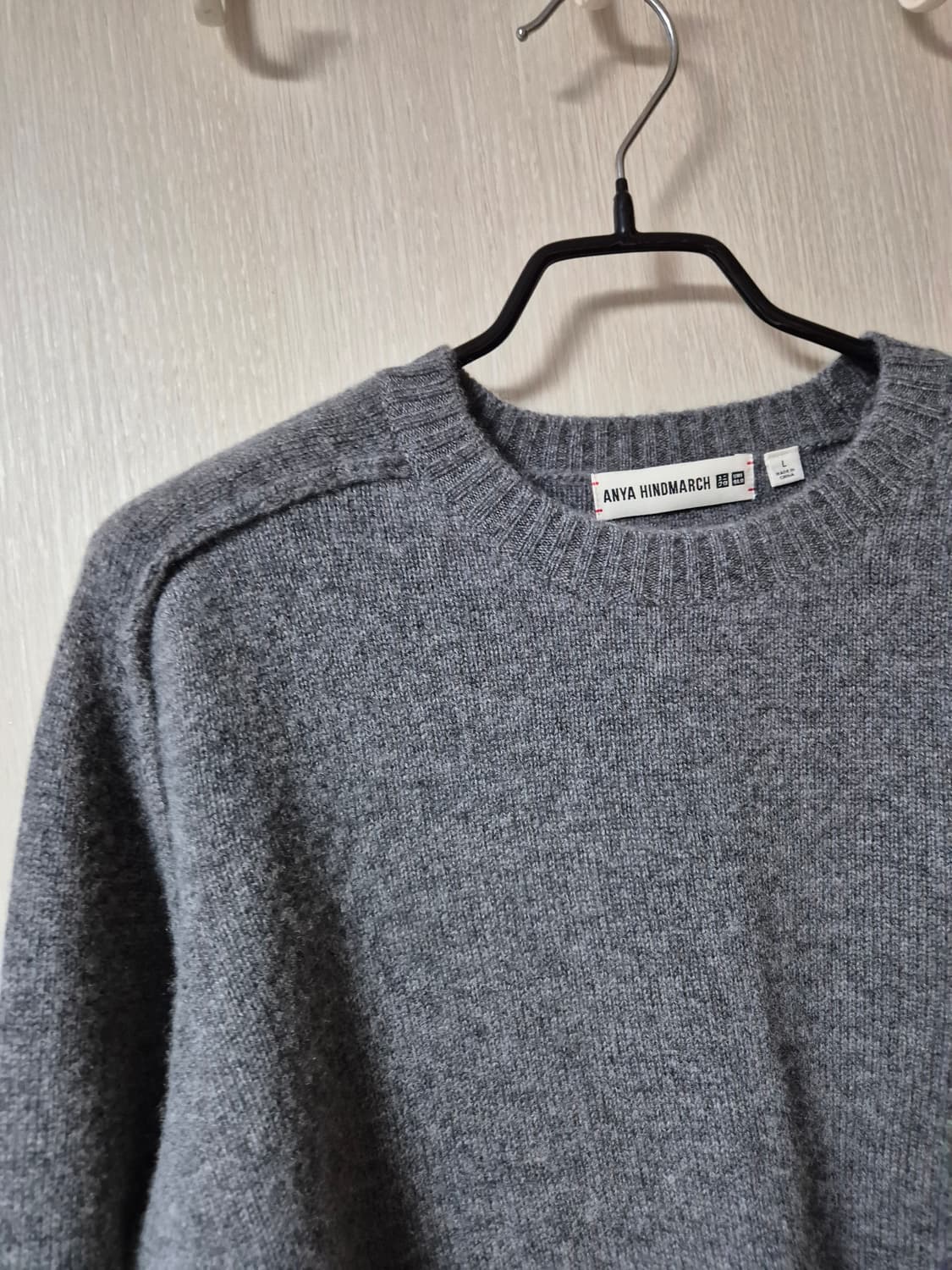 유니클로 안야힌드마치  캐시미어 크루넥 스웨터 캐시니트 라지 상품이미지7