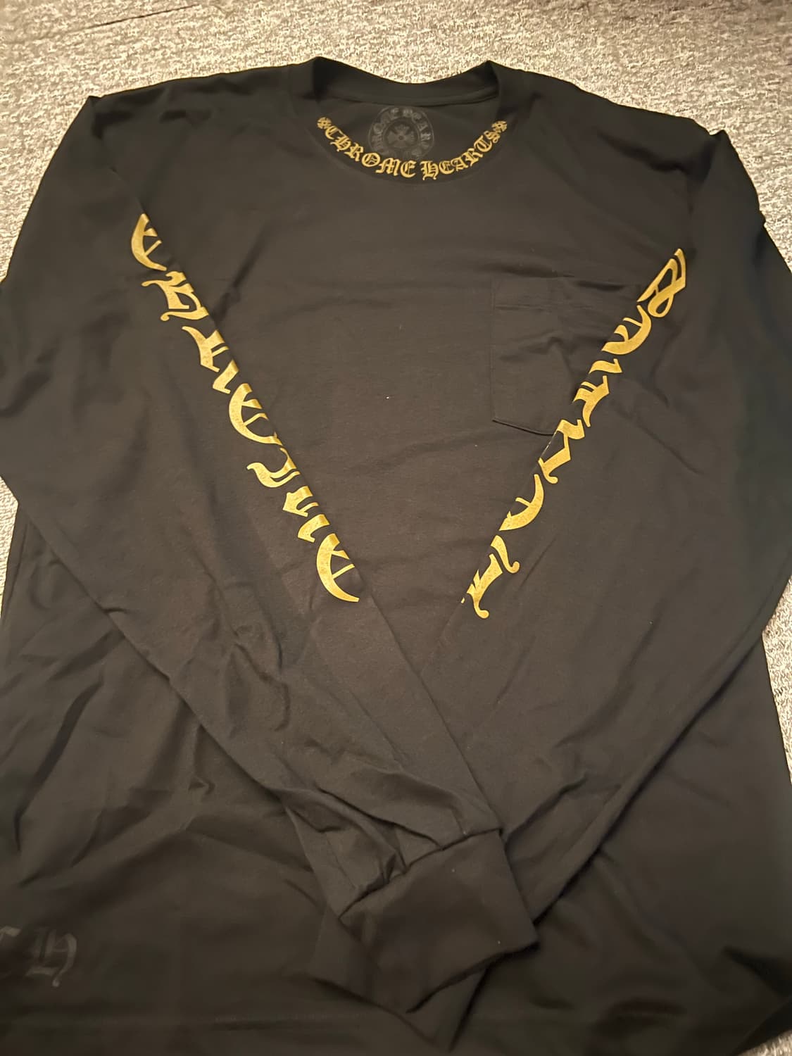 크롬하츠 넥 로고 포켓 크루 롱슬리브 티셔츠 블랙 그린 상품이미지4