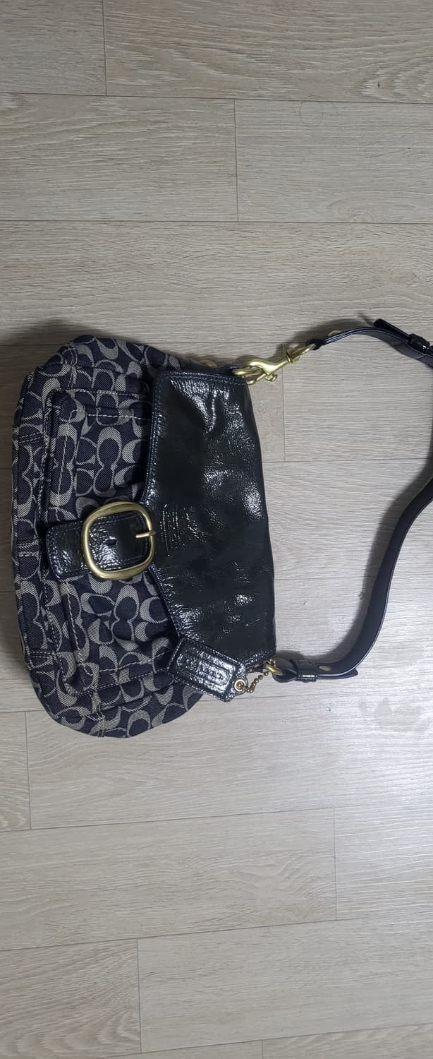 코치 시그니처 숄더백 데님 상품이미지1