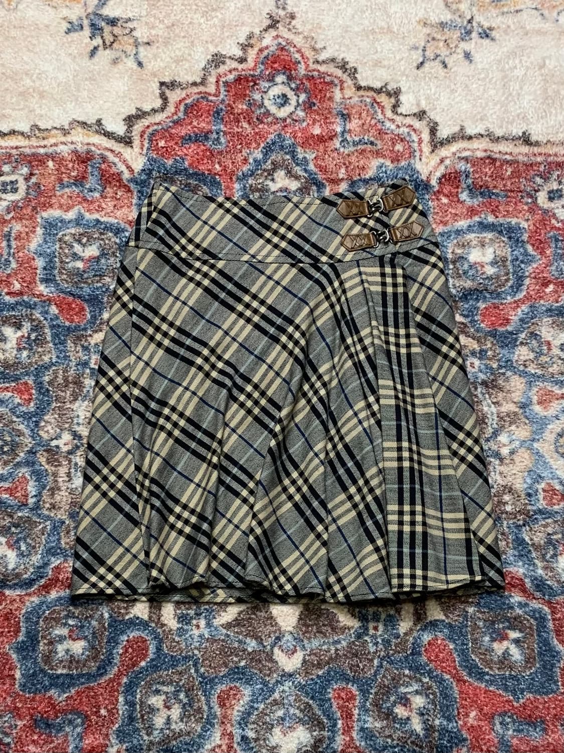 버버리 체크 사이드 버클 스커트 상품이미지1