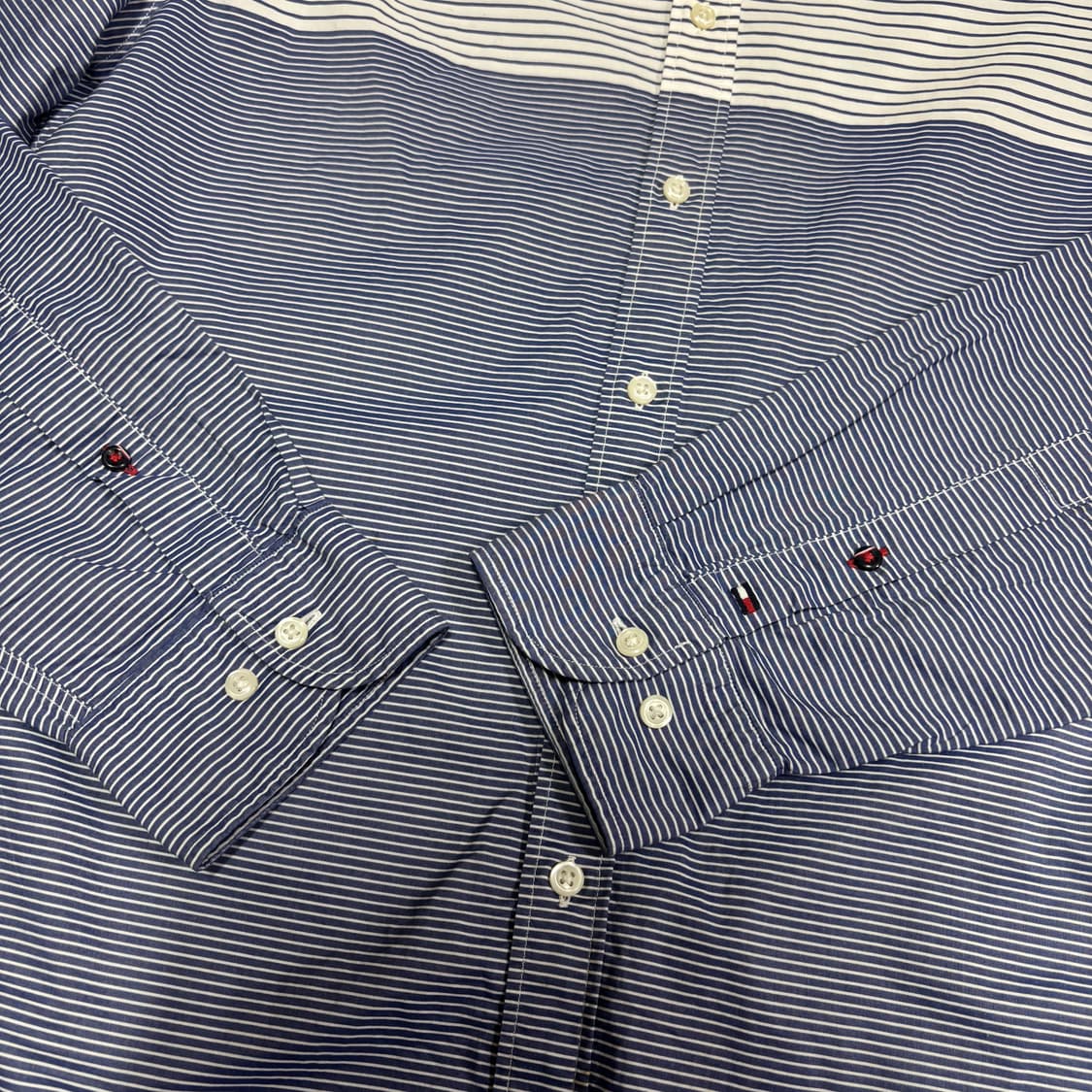 L 타미힐피거 화이트 스트라이프 셔츠 상품이미지3