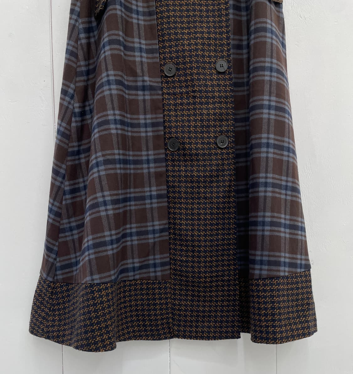 AURA STUDIO 체크/하운즈투스 배색 버튼 스커트 상품이미지4