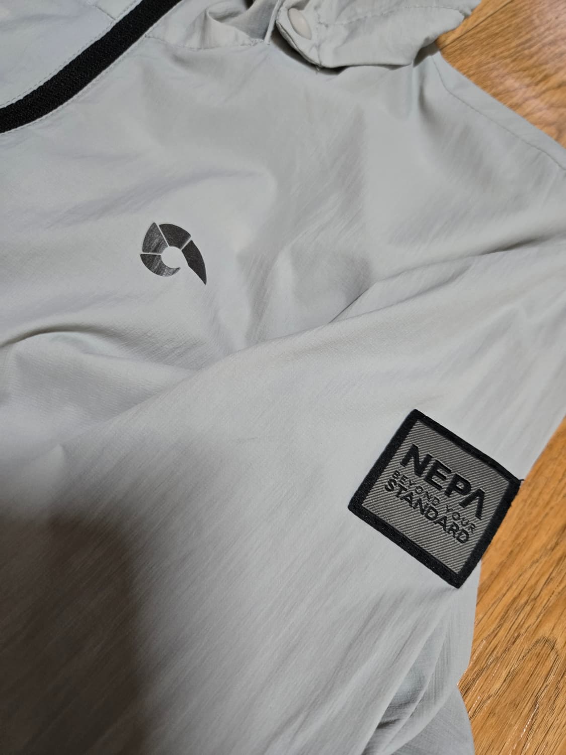 네파 남성 투톤 초경량 바람막이 점퍼(100사이즈) 상품이미지4