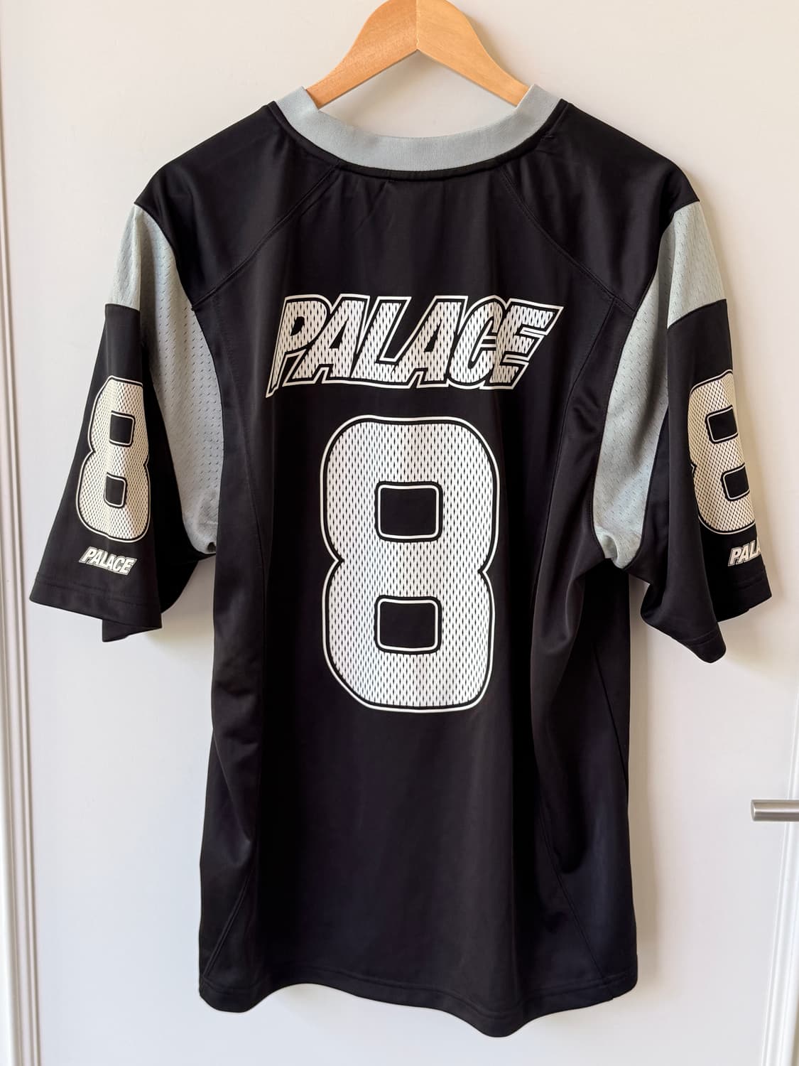  팔라스(Palace) 24SS 메쉬 팀 저지 블랙 상품이미지2