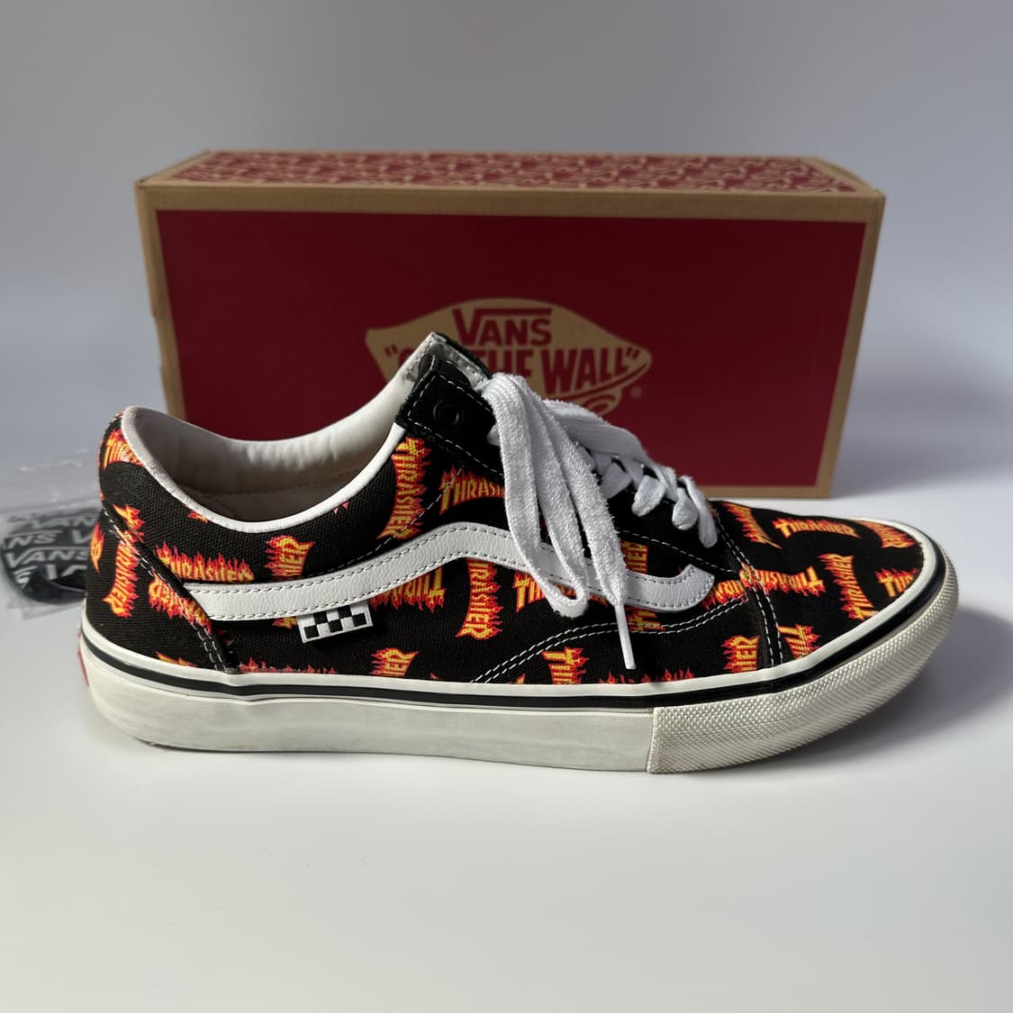 [새상품급] 반스 x 트레셔 스케이트 올드스쿨 스니커즈 275~280 상품이미지2