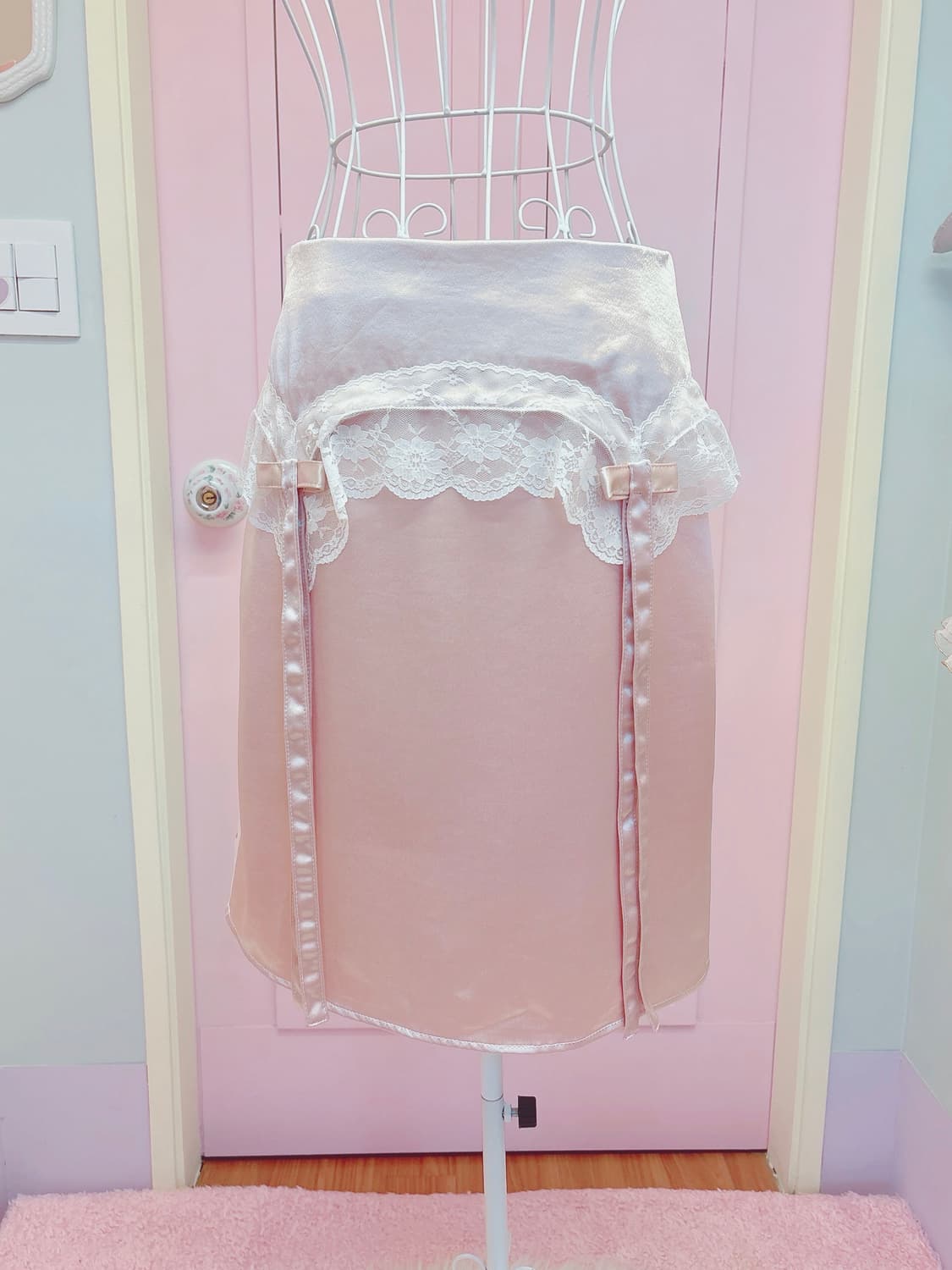 Ribbon lace pink midi skirt 상품이미지1