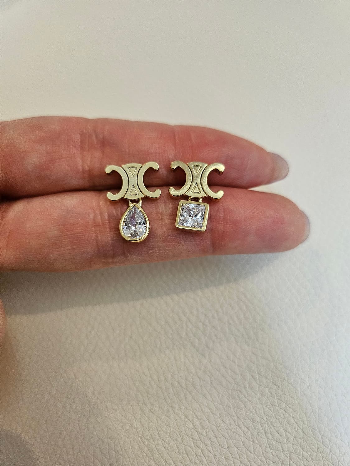 셀린느 금장 트리오페 크리스탈 귀걸이 업사이클링 상품이미지6