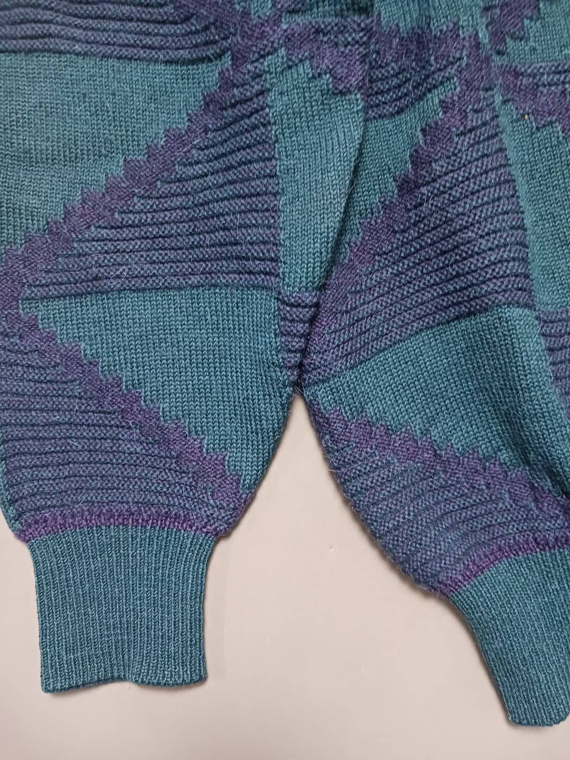 [100] ASTRA 아스트라 울 100% 패턴 니트 스웨터 상품이미지4