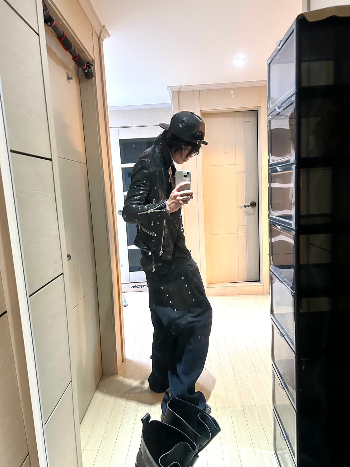 Cow Skin Star Stud Leather Jacket 상품이미지6