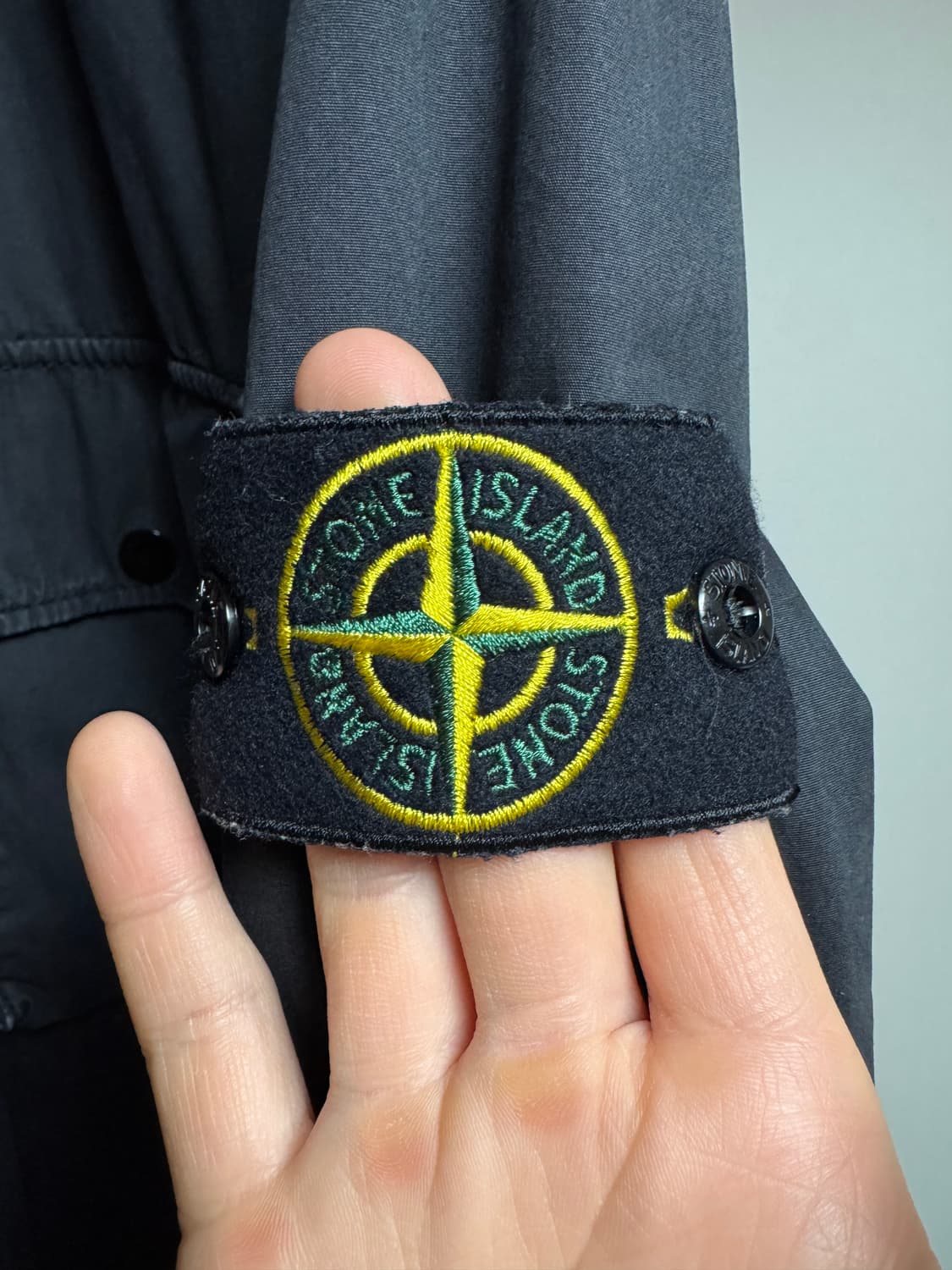 스톤아일랜드 올드이펙트 오버셔츠 21FW (블랙  XL) 상품이미지4