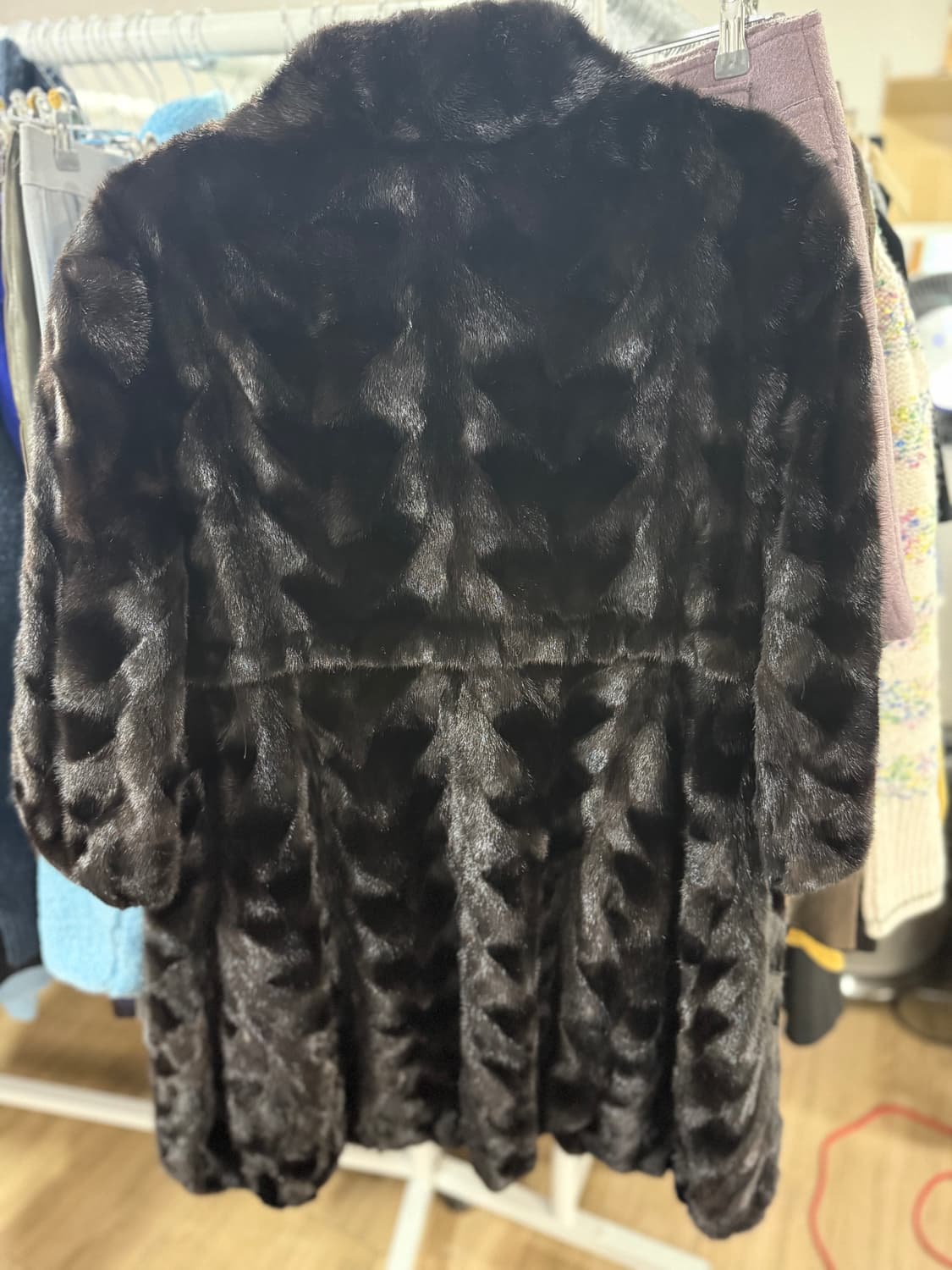 지오바니 블랙 밍크 코트 55 상품이미지2