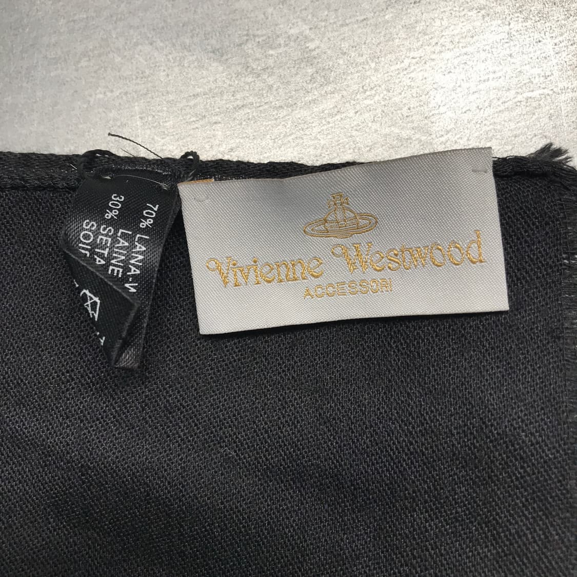 비비안웨스트우드 실크 혼방 머플러 블랙 상품이미지5