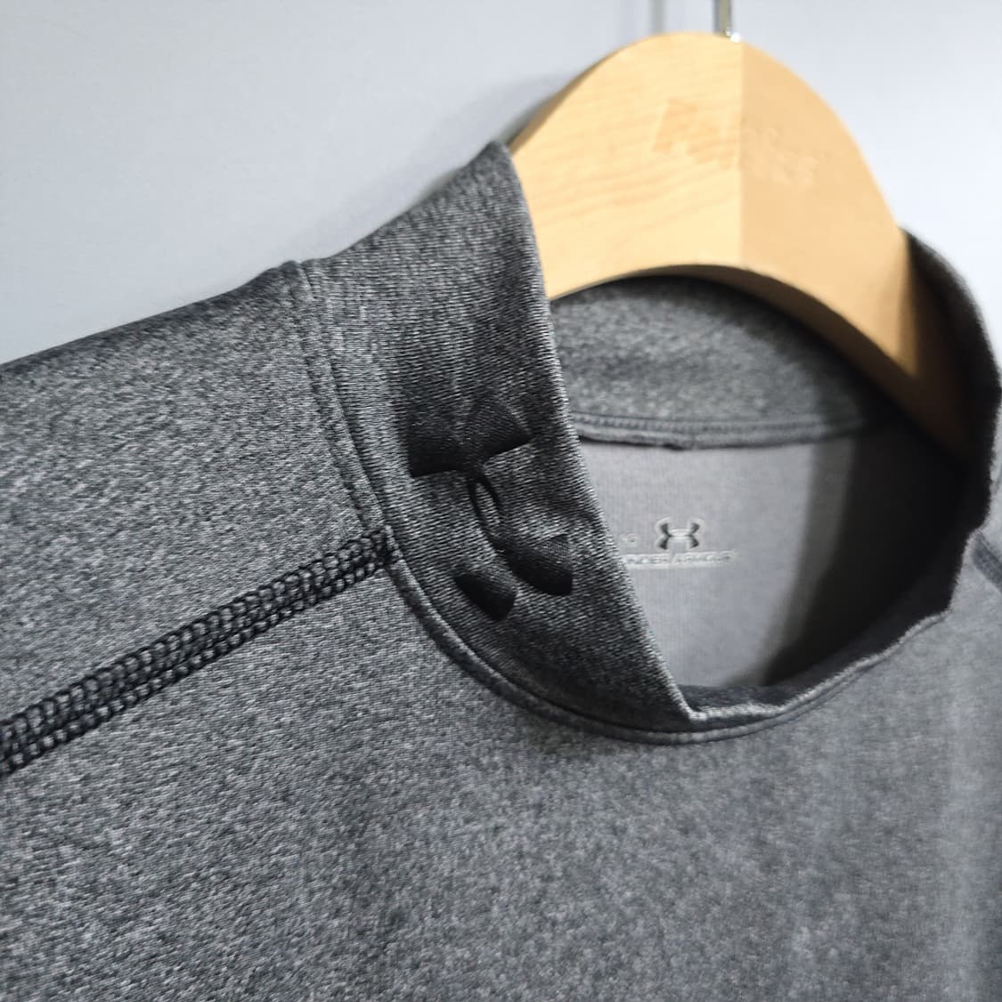 언더아머 기능성 컴프레션 긴팔 티 L 상품이미지4