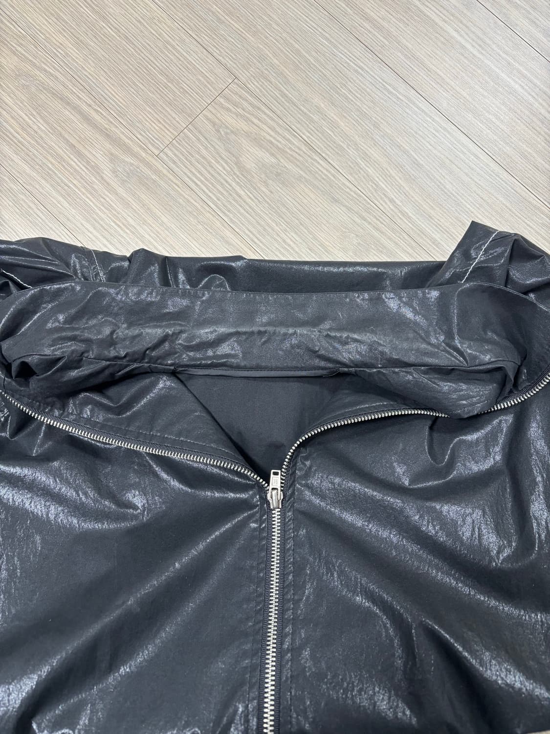 마뗑킴 코팅 점퍼 블랙 상품이미지3