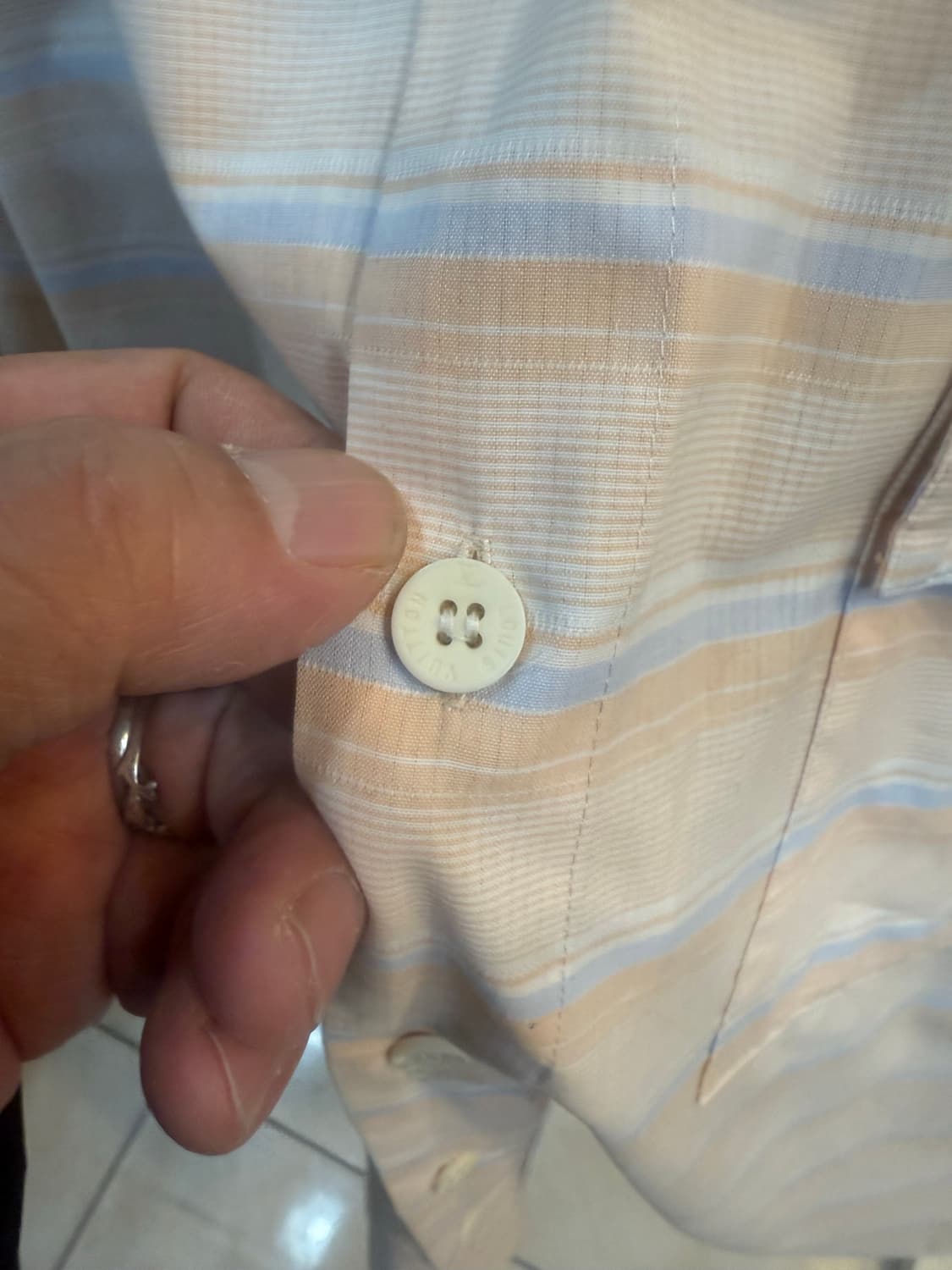 105 정품 루이비통 반팔 셔츠 팝니다 상품이미지6