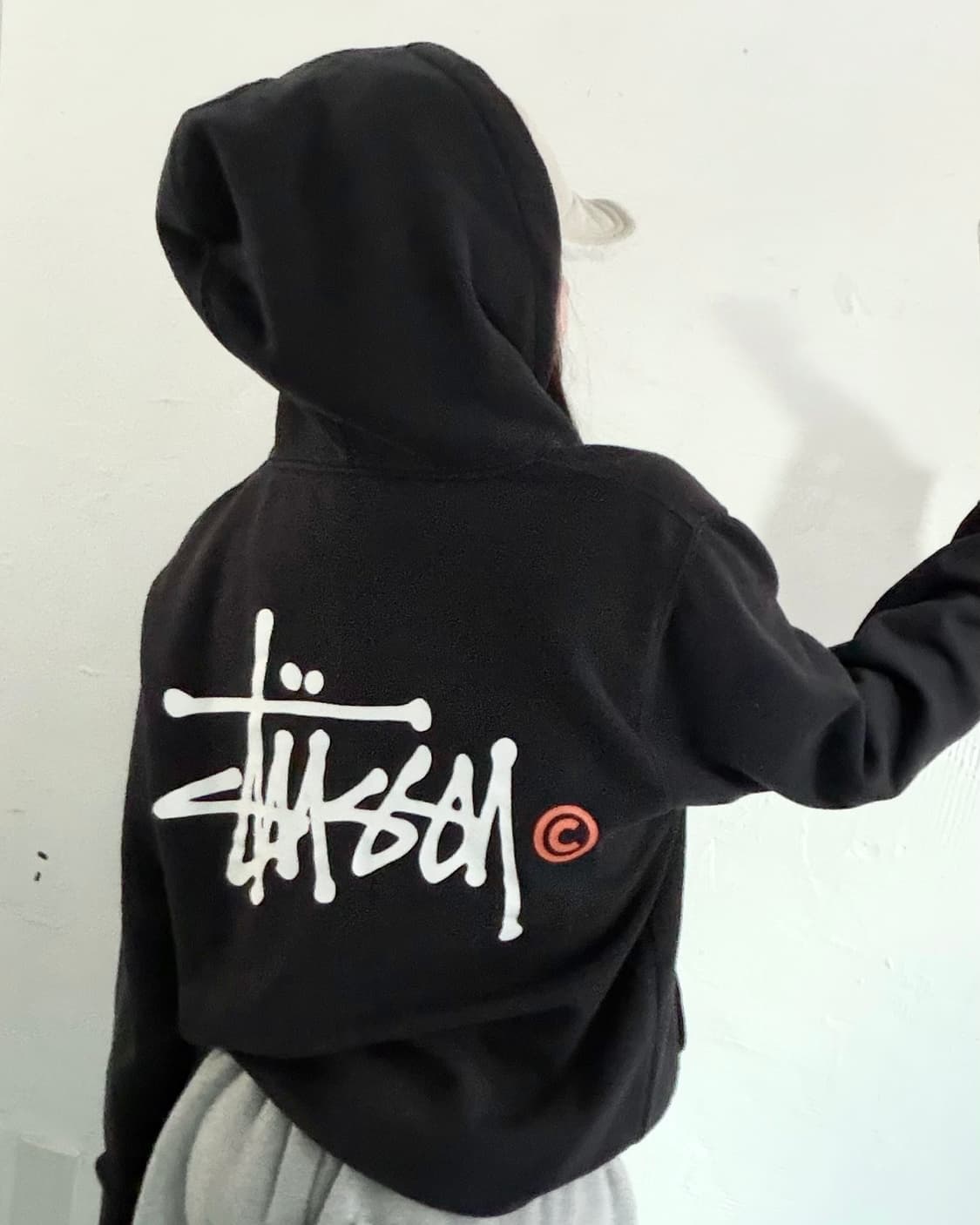 Stussy 스투시 빅스탁로고 블랙컬러 후드티 상품이미지1