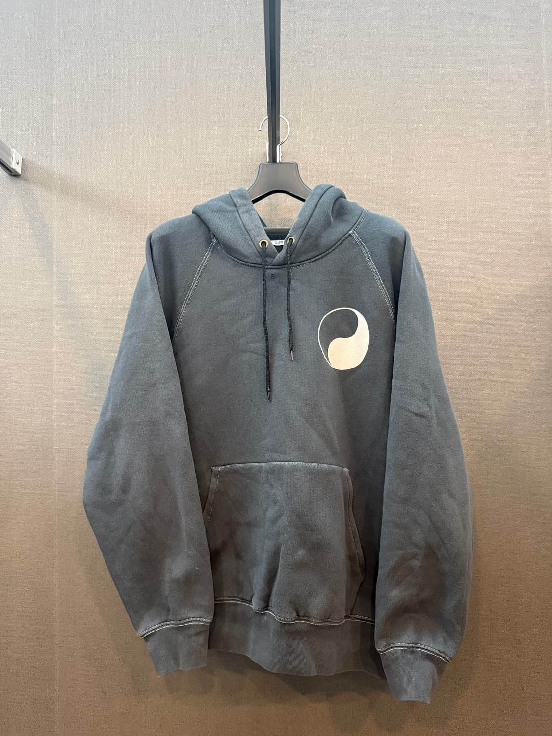 아워레가시 워크샵 후드티 블랙 상품이미지1