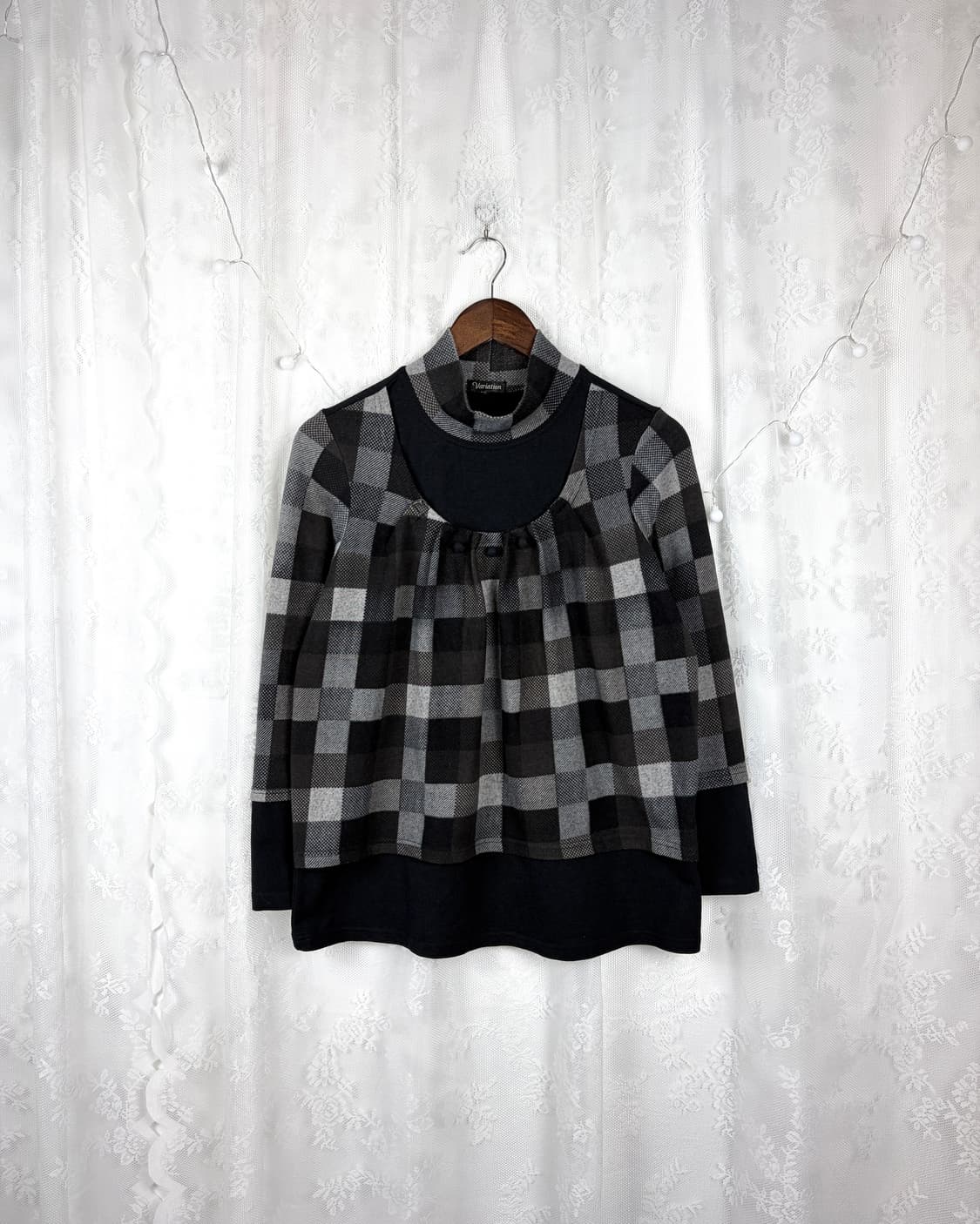 Check Layered Mockneck Top 상품이미지1