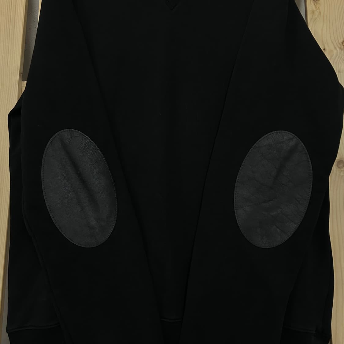 (50) 메종 마르지엘라 엘보우패치 라운드 맨투맨 상품이미지3