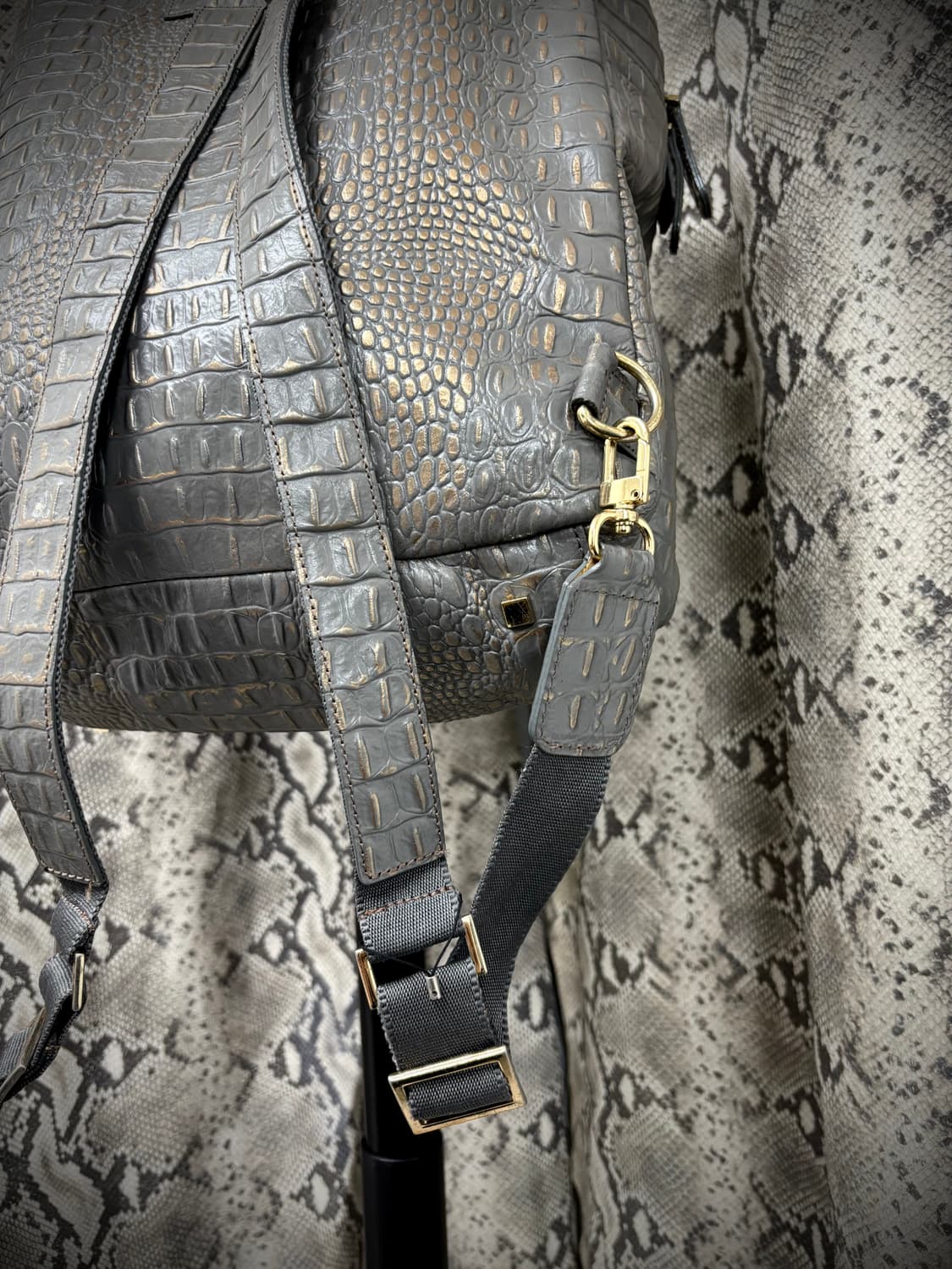 [V-KEI] Metal Crocodile Design BackPack 상품이미지9