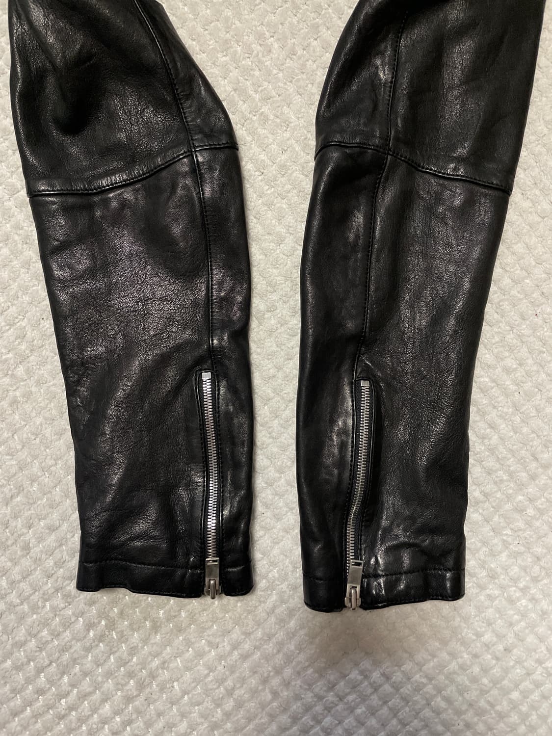 LIBER CLASSSY 웨스턴 무드 램스킨 양가죽 바이커 절개 레더  상품이미지8