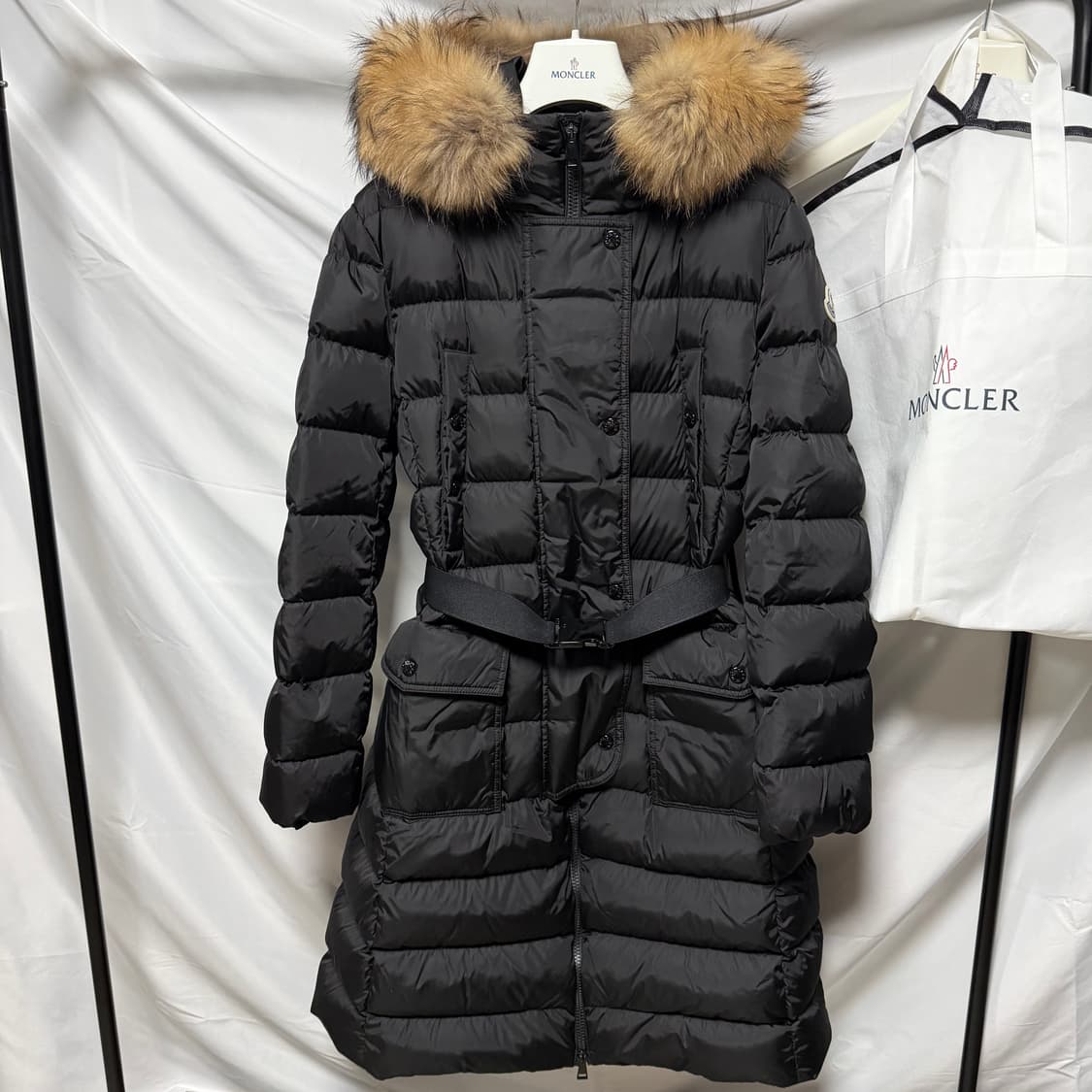 [S+급/2] 몽클레어 클로에 여성패딩 블랙 라쿤퍼 풀구성 끌로에 상품이미지1